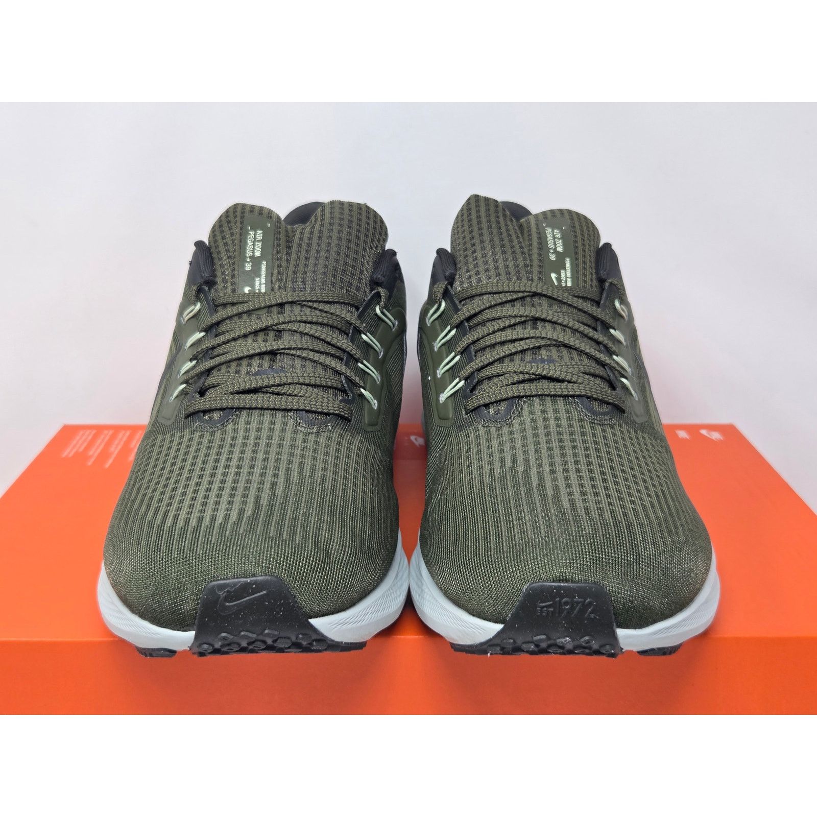Nike DS Nike Pegasus 39 CARGO KHAKI DH4071-300 Size US 13 / EU 46 - 2 Thumbnail