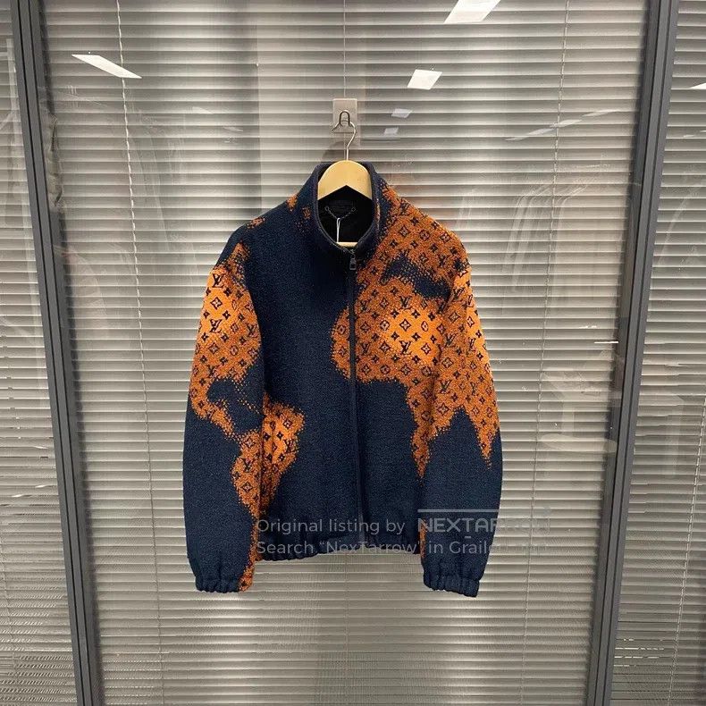 Louis Vuitton Louis Vuitton Bonfire printed teddy wool jacket Size US M / EU 48-50 / 2 - 1 Thumbnail