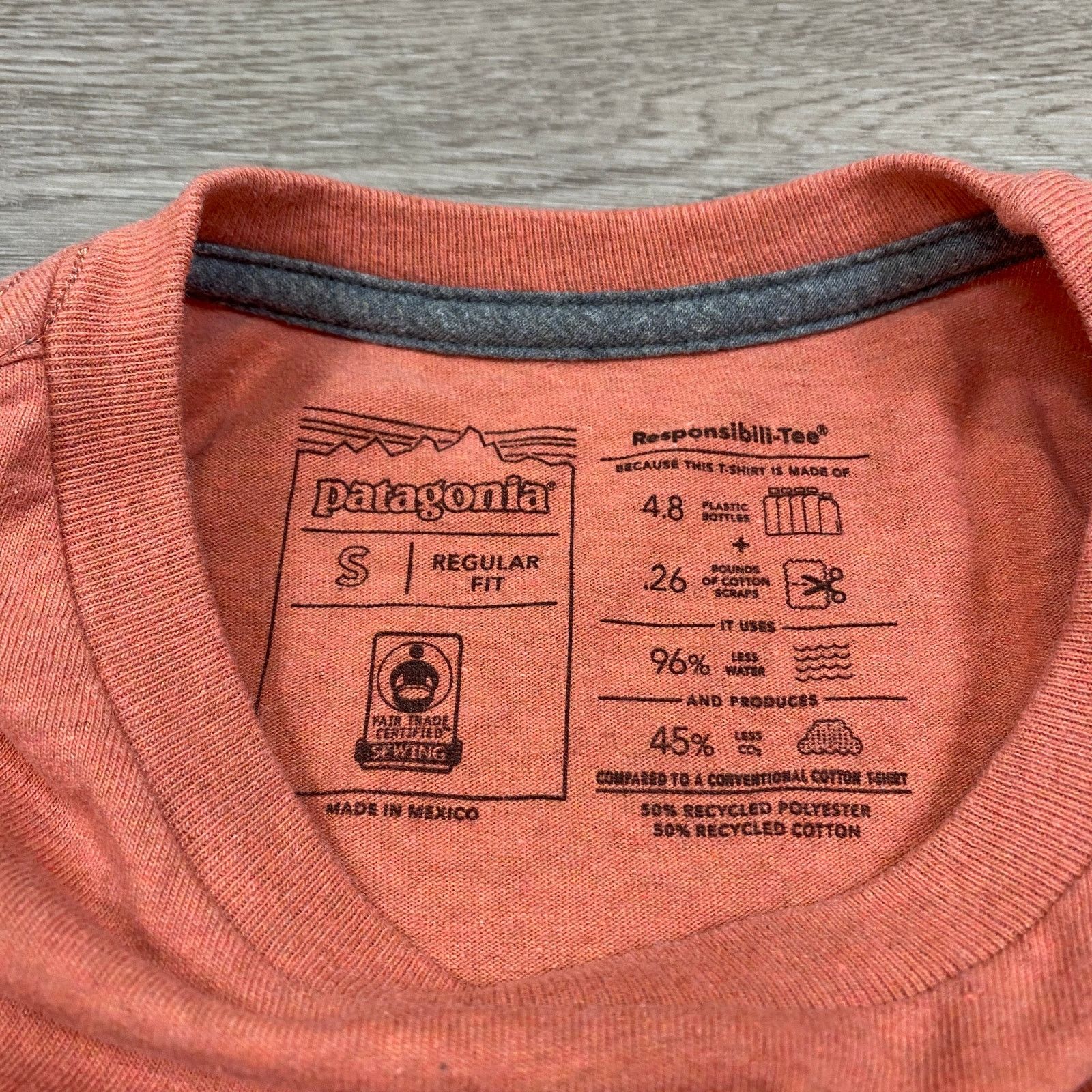 Patagonia Patagonia P-6 Logo Regular Fit Responsibili-tee Shirt Mens S Size US S / EU 44-46 / 1 - 5 Thumbnail