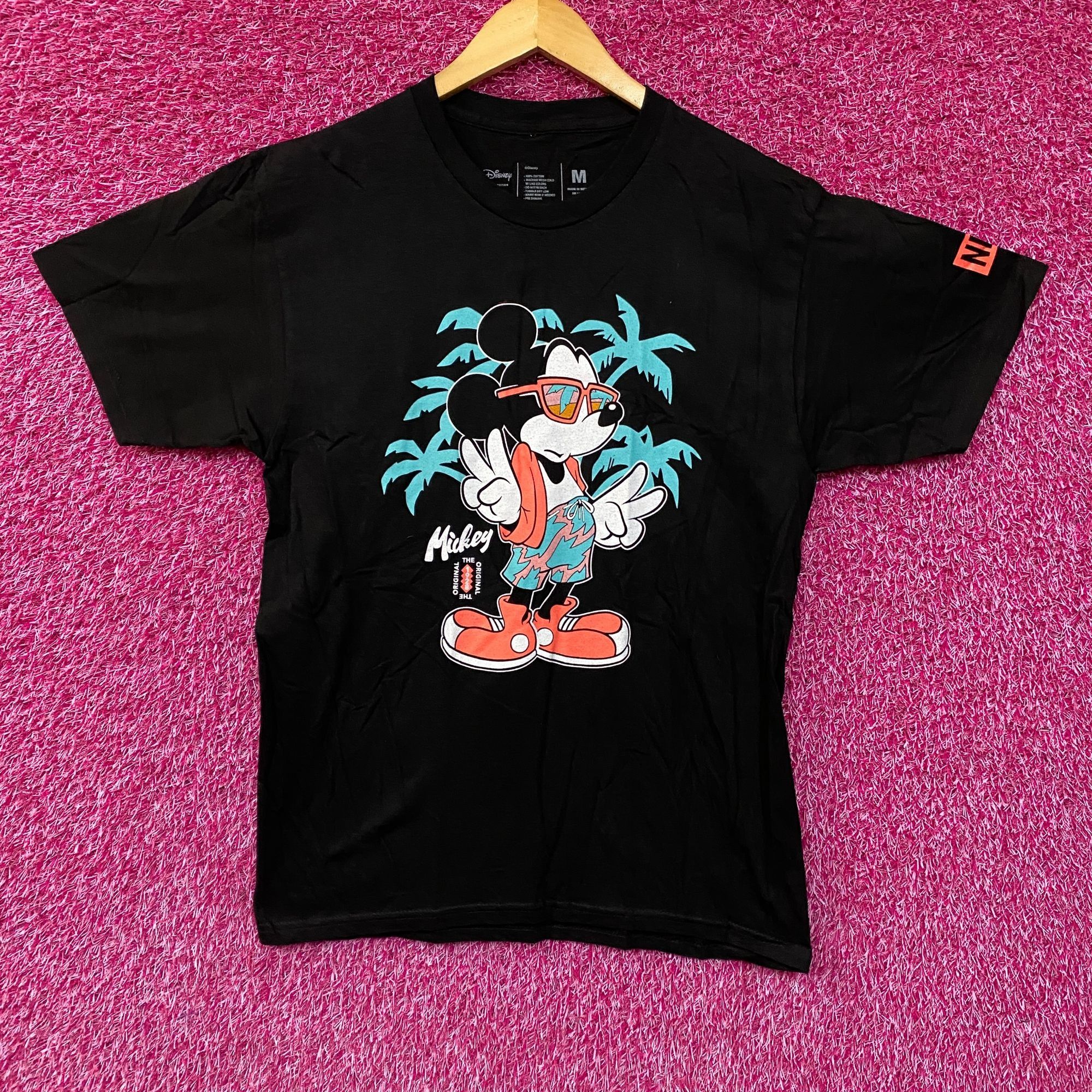 Disney Neff x Disney Mickey Mouse Tropical Beach Graphic Tee T-Shir Size US M / EU 48-50 / 2 - 1 Thumbnail