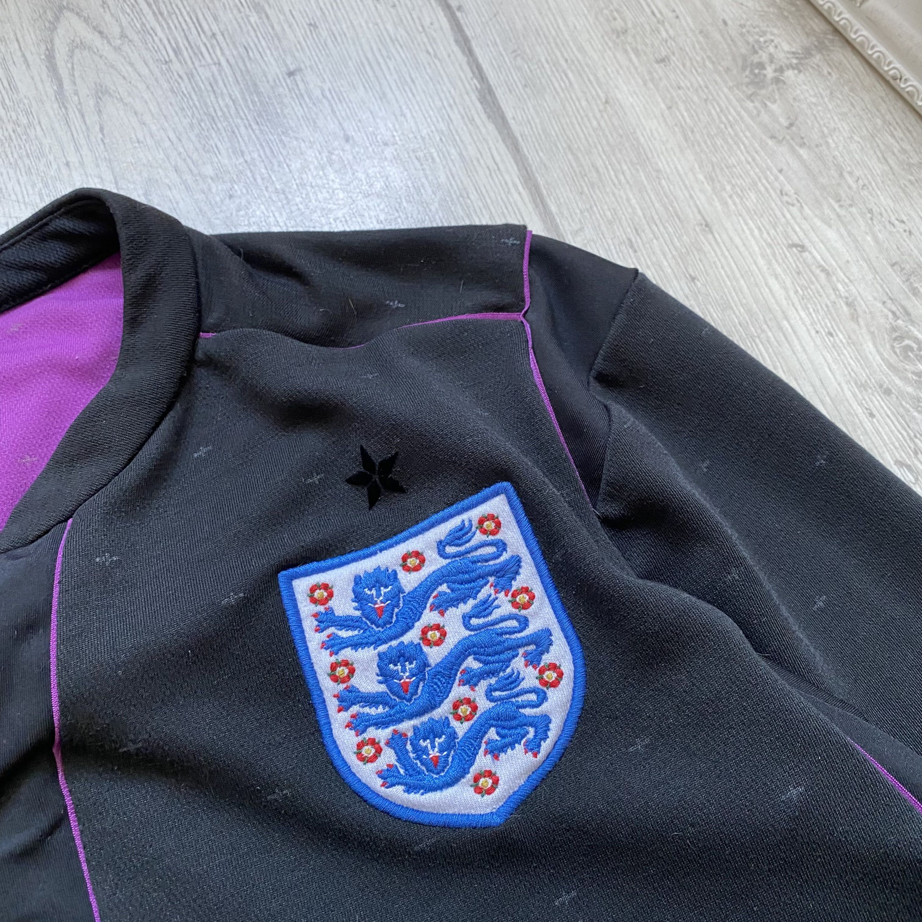 Umbro ⚽️ Vintage Umbro England union soccer jersey long sleeve Y2K Size US M / EU 48-50 / 2 - 6 Thumbnail