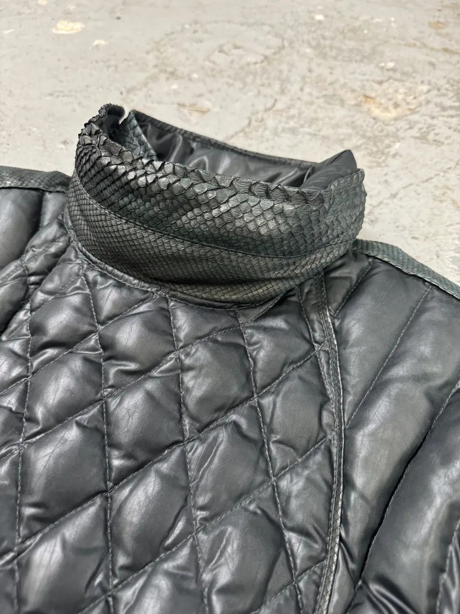Roberto Cavalli AW2000 Roberto Cavalli Asymmetrical Ninja Python Dark Green Puffer Leather Jacket Size US S / EU 44-46 / 1 - 9 Thumbnail