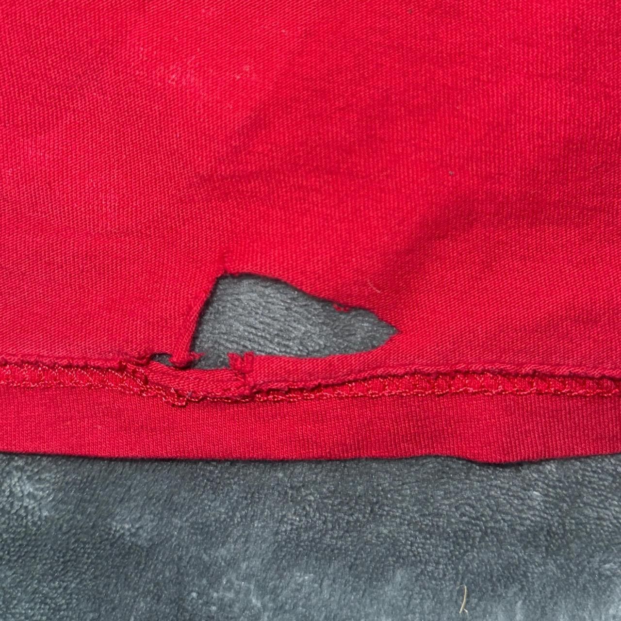 True Religion Red True Religion Graphic V-Neck Tee Size US XL / EU 56 / 4 - 4 Thumbnail