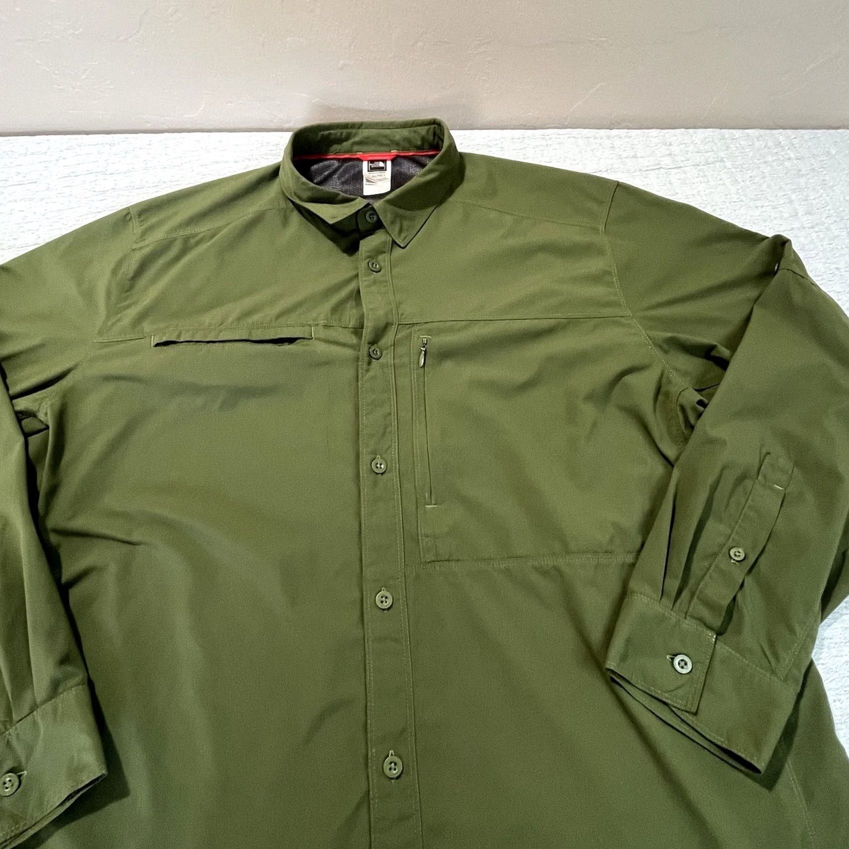 The North Face The North Face Shirt Mens 2XL Green Nylon Button-Up Long Sleeve Fishing Hiking UV Breathable Pockets Logo Outdoor Endurance Series Size US XXL / EU 58 / 5 - 4 Thumbnail