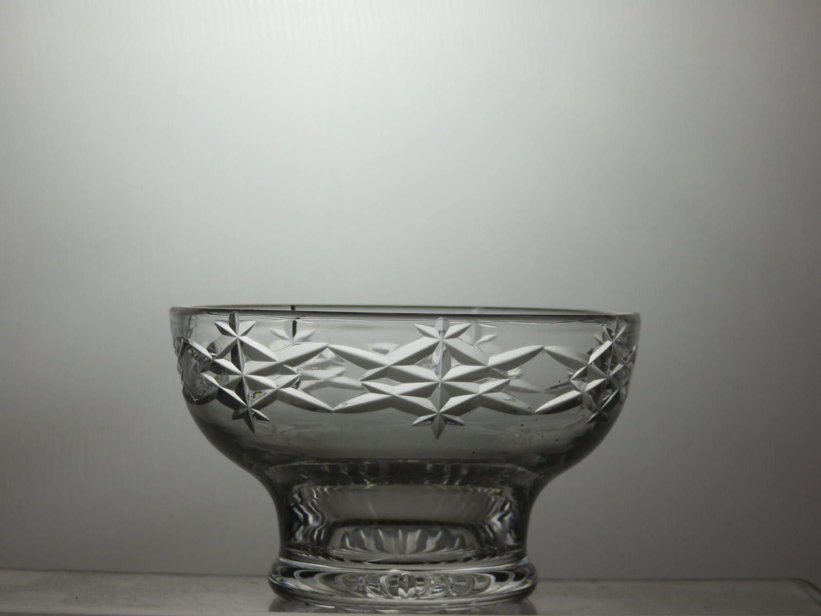The Unbranded Brand Vintage Lead Crystal Cut Glass Set Of 2 Serving Finger bowls Size ONE SIZE - 4 Thumbnail