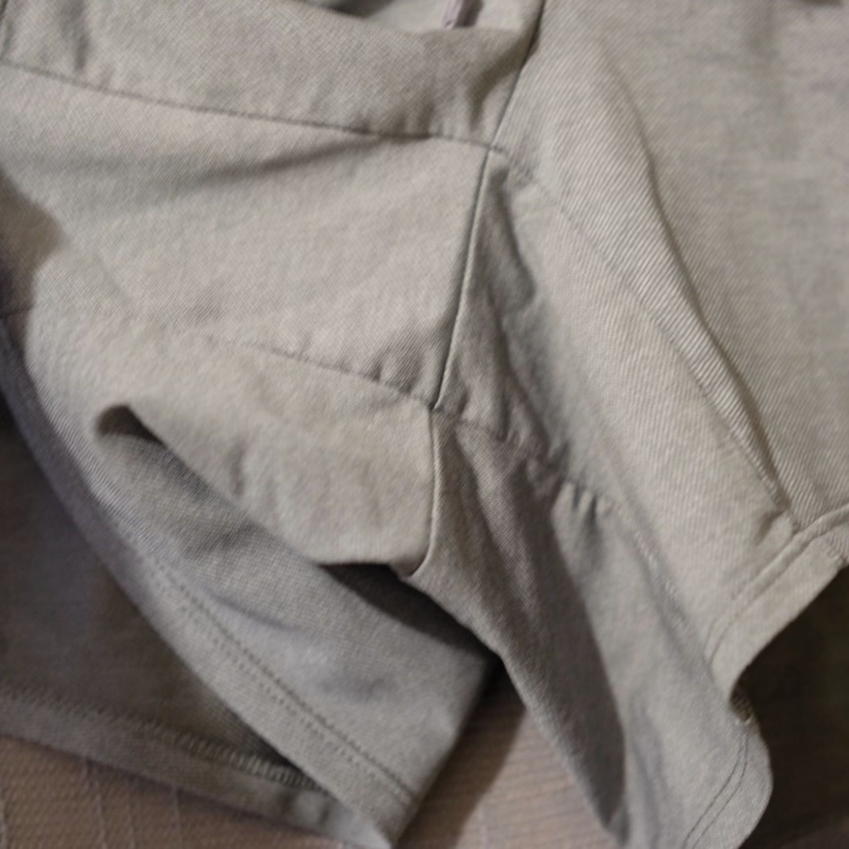 Nike Nike Dri-Fit Stretch Athletic Running Shorts Grey Women's 1X Athletic Shorts Nike Women's 1X Grey Dri-Fit Stretch Running Shorts Size 40" / US 18 - 4 Thumbnail