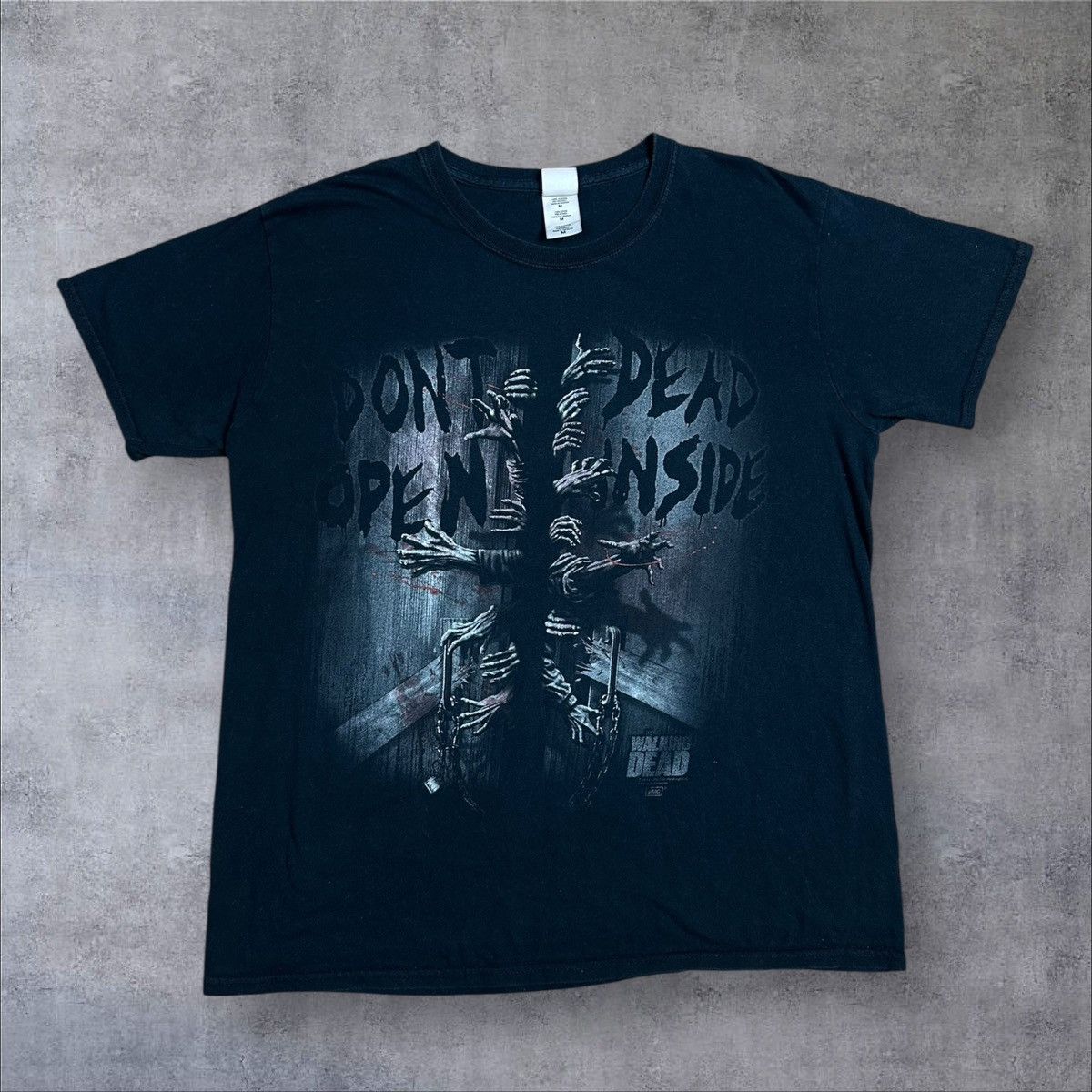 Vintage Vintage 2012 The Walking Dead Don’t Open Dead Inside T shirt Size US M / EU 48-50 / 2 - 1 Thumbnail