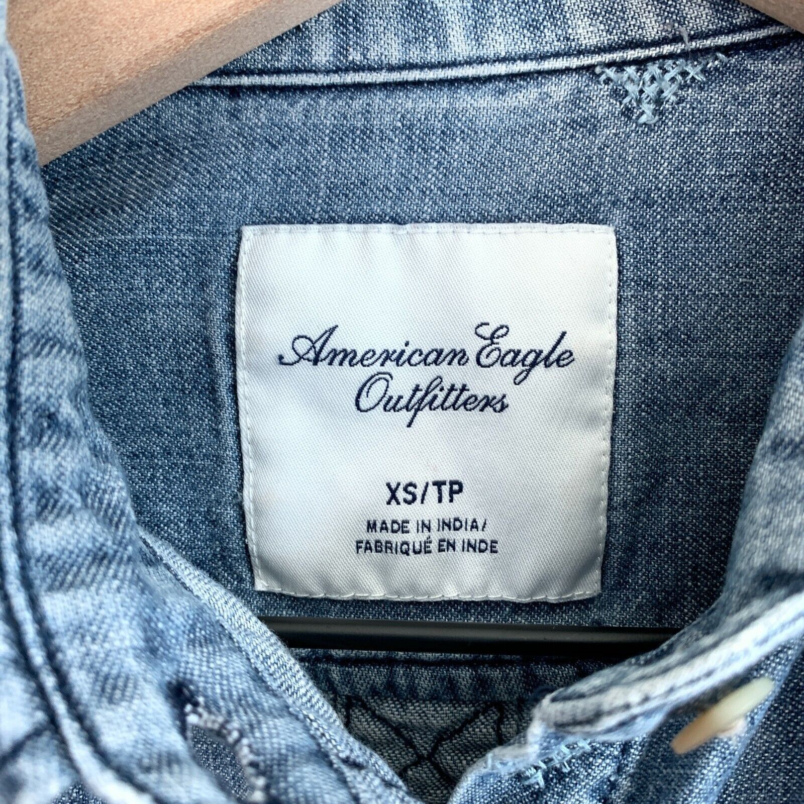 American Eagle Outfitters American Eagle Embroidered Denim Shirt Blue Boho Womens XS Size XS / US 0-2 / IT 36-38 - 6 Thumbnail