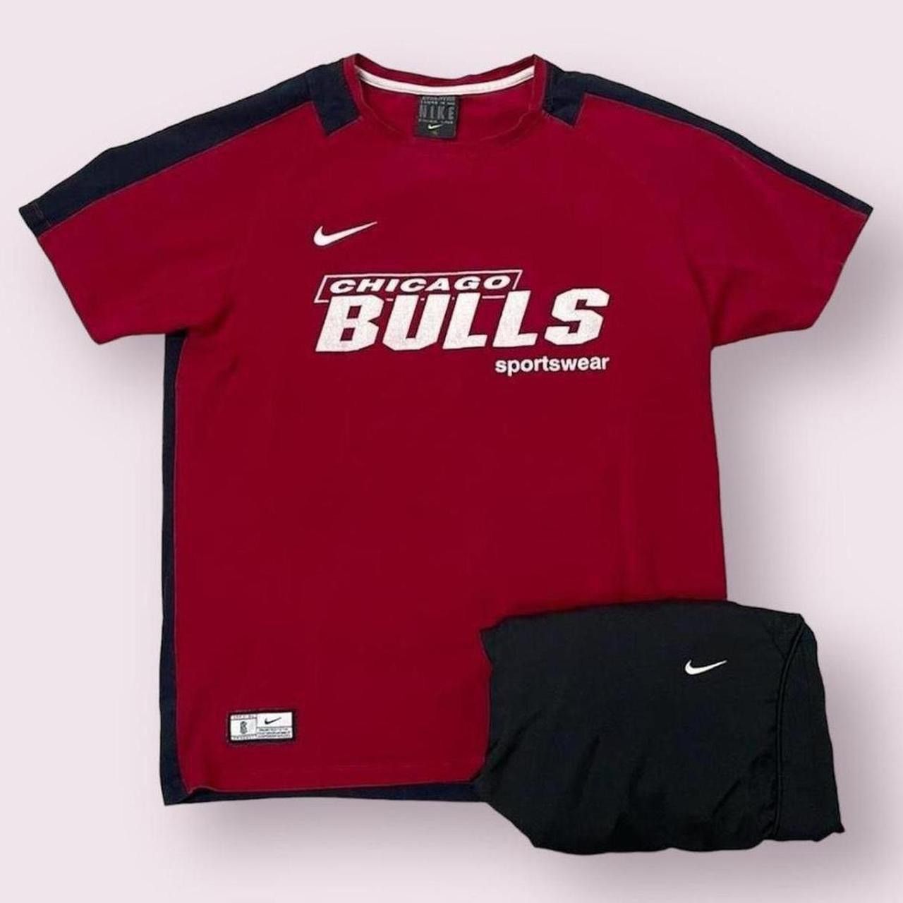 Nike Vintage Y2K Nike Chicago Bulls Jersey Style Shirt Boxy Fit Size US XL / EU 56 / 4 - 1 Thumbnail