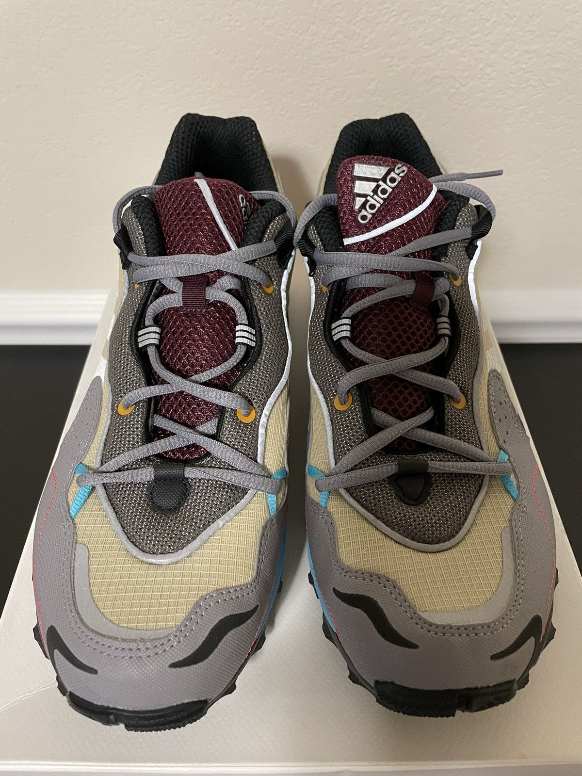 Adidas Response Hoverturf GF6100A Size US 12 / EU 45 - 4 Thumbnail
