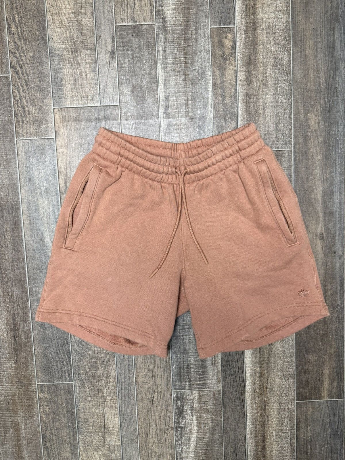 Adidas Adidas Originals Shorts Fleece Drawstring Size US 28 / EU 44 - 1 Thumbnail