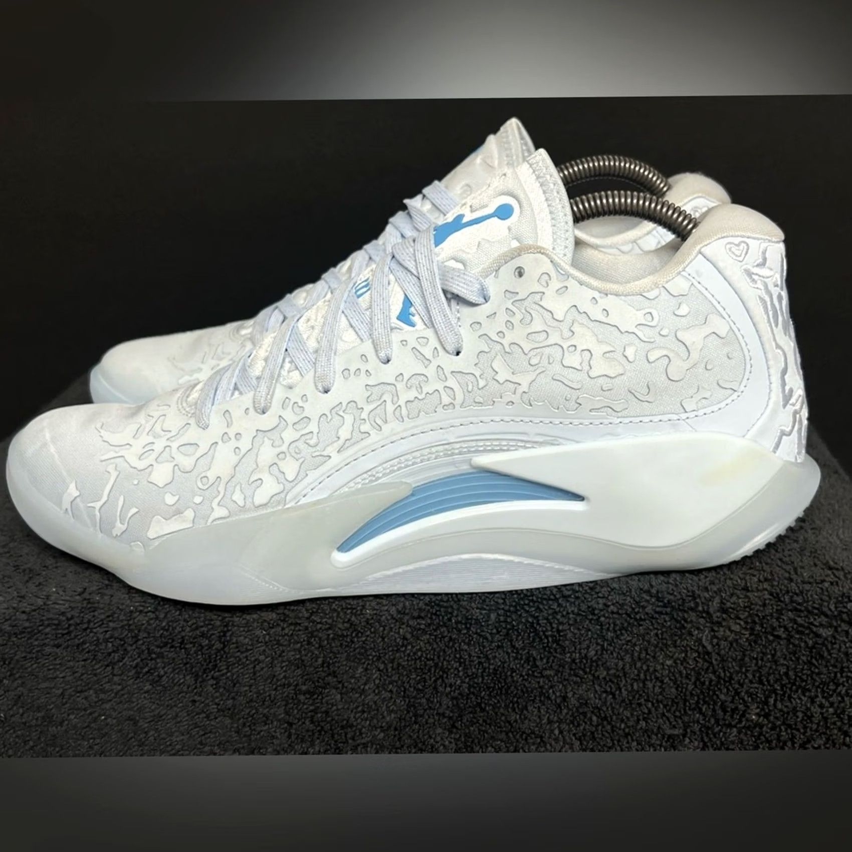 Jordan Brand Jordan Zion 3 Half Moon Shirt Mens Size 9 Blue Nike? Size US 9 / EU 42 - 2 Thumbnail