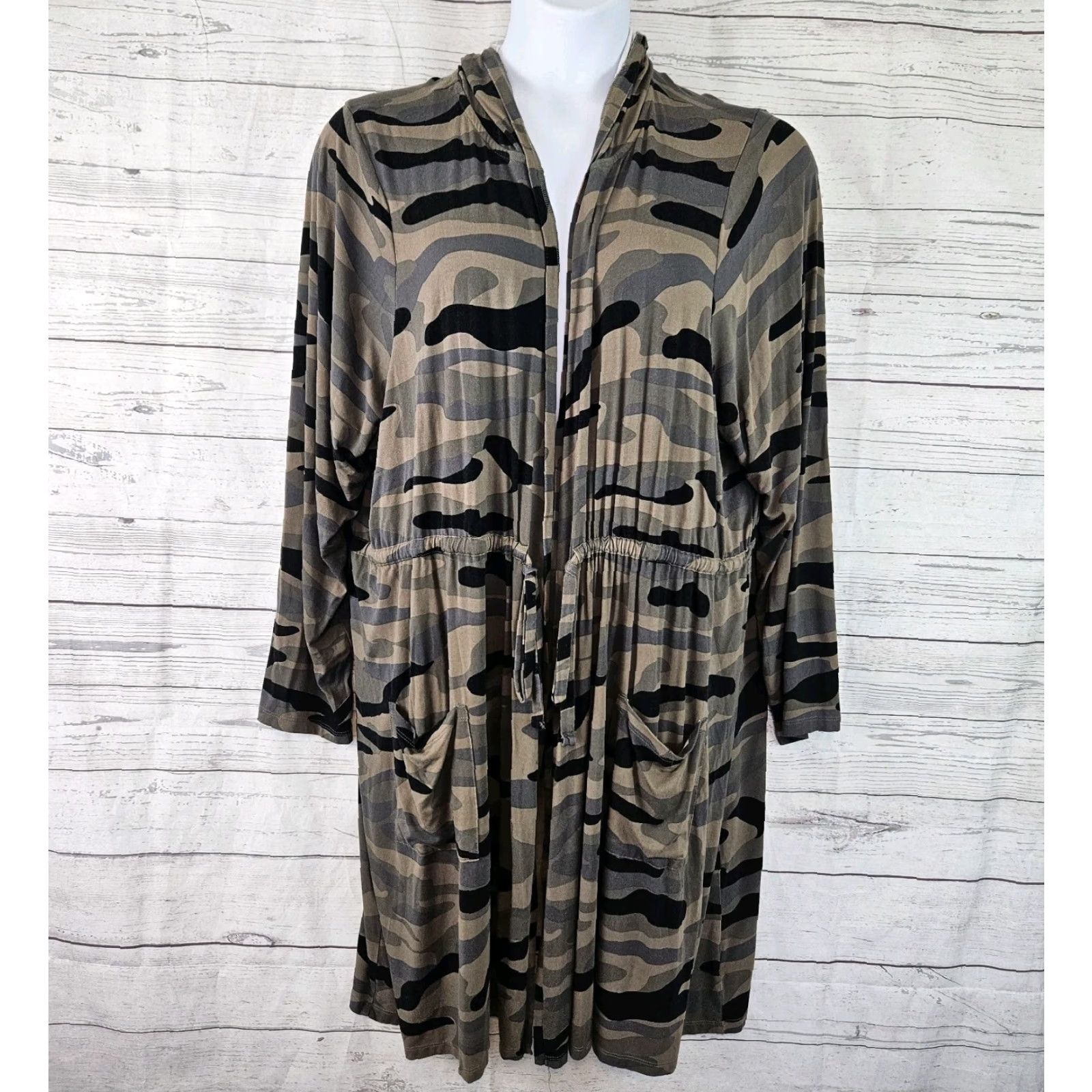 Torrid Torrid Womens Open Front Jacket Knit Plus 5X Multicolor Camouflage Anorak Long Sleeve Black Gray Camo Womens Size XXL / US 16-18 / IT 52-54 - 2 Thumbnail