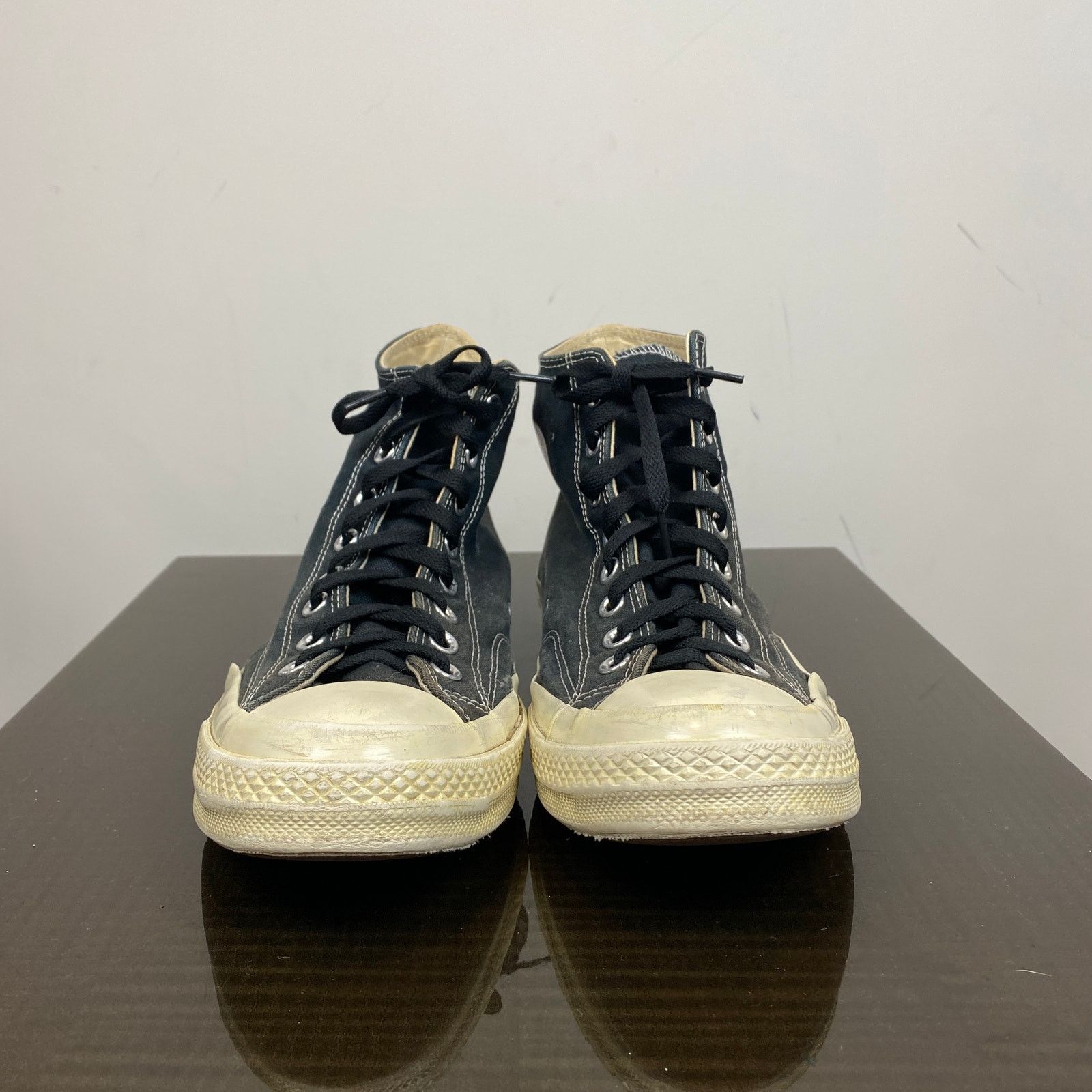 Comme des Garcons PLAY × Converse Converse Comme des Garcons Play High Canvas Sneakers Mens 10 Size US 10 / EU 43 - 2 Thumbnail