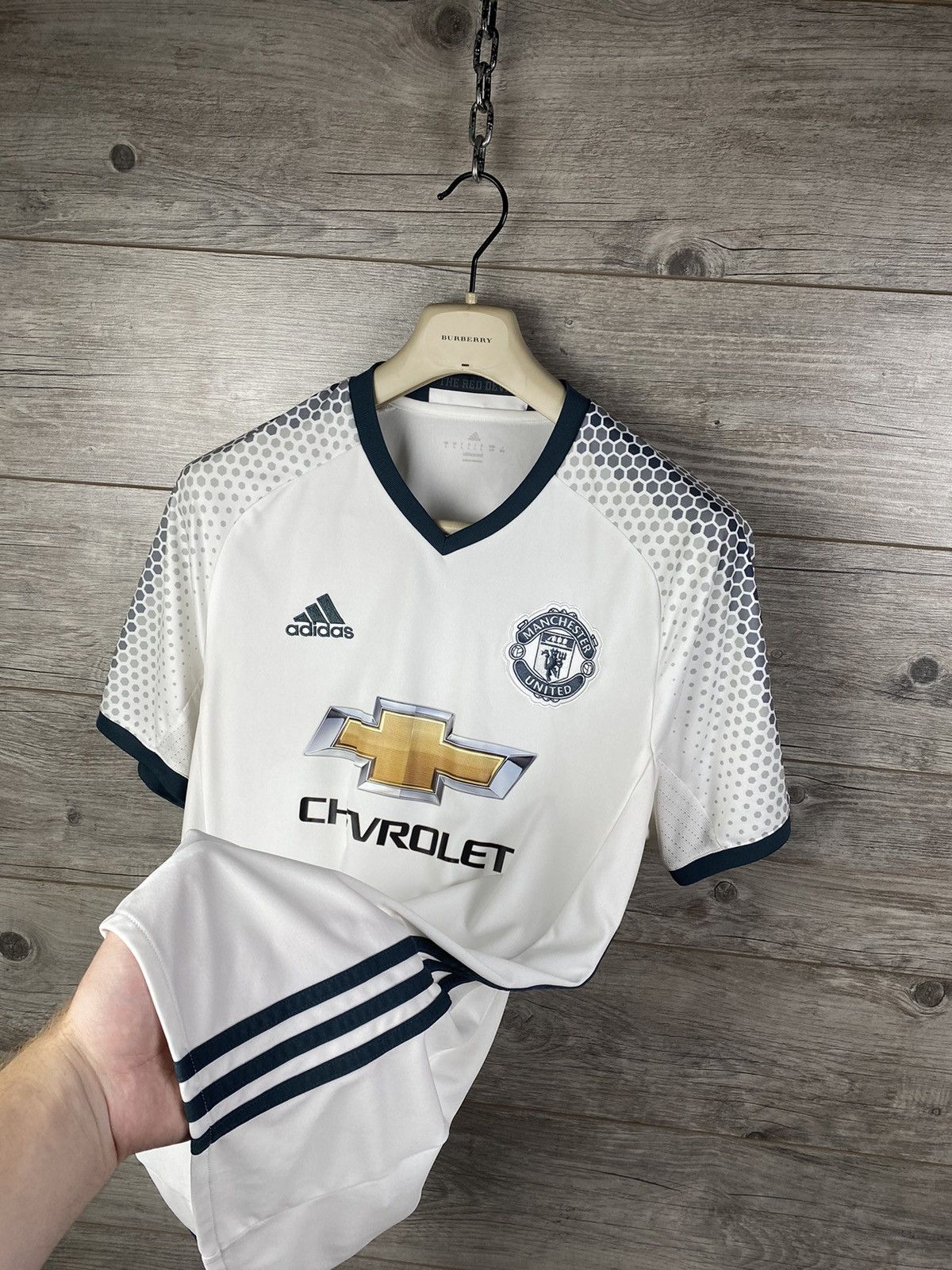 Adidas White Adidas Machester United size L football shirt Size US L / EU 52-54 / 3 - 2 Thumbnail