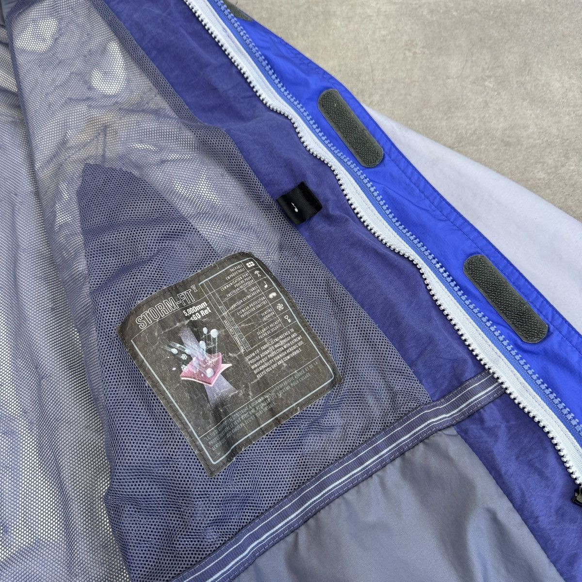 Nike ACG Vintage Nike ACG Storm-Fit Raincoat Jacket Women Y2K Blue Size M / US 6-8 / IT 42-44 - 17 Thumbnail