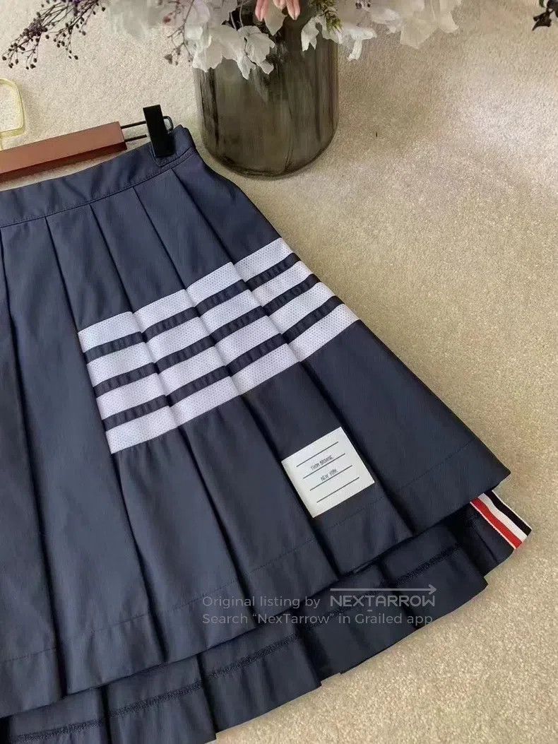 Thom Browne Thom Browne Ultra Classic Pleated Skirt Size 25" / US 0 / IT 36 - 3 Thumbnail