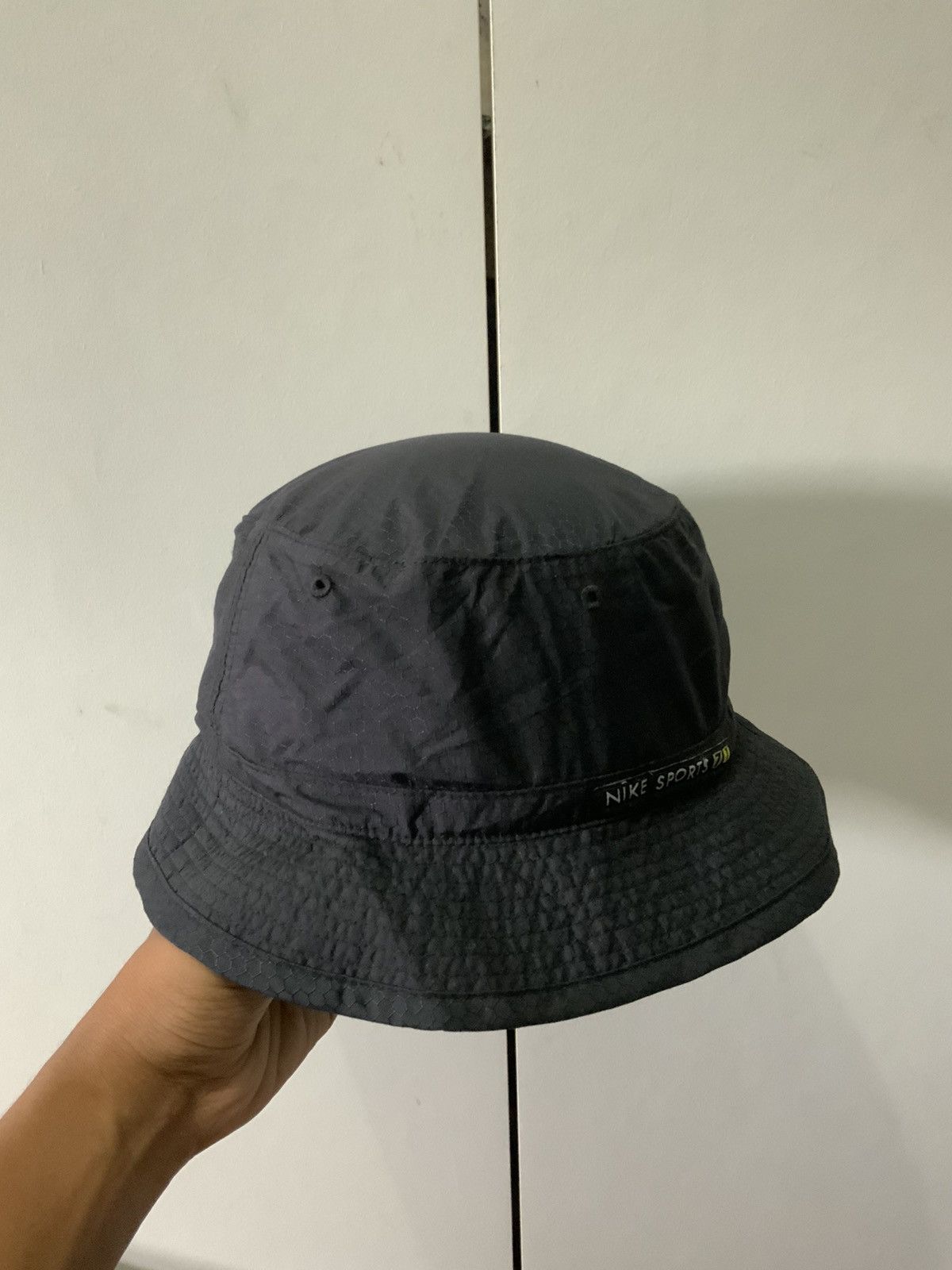 Nike Nike Sports Black Bucket Hat Size ONE SIZE - 1 Thumbnail