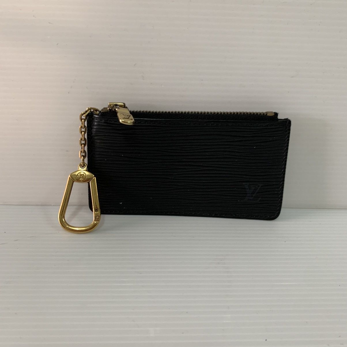 Louis Vuitton Louis Vuitton Epi Black Leather Coin Size ONE SIZE - 2 Thumbnail