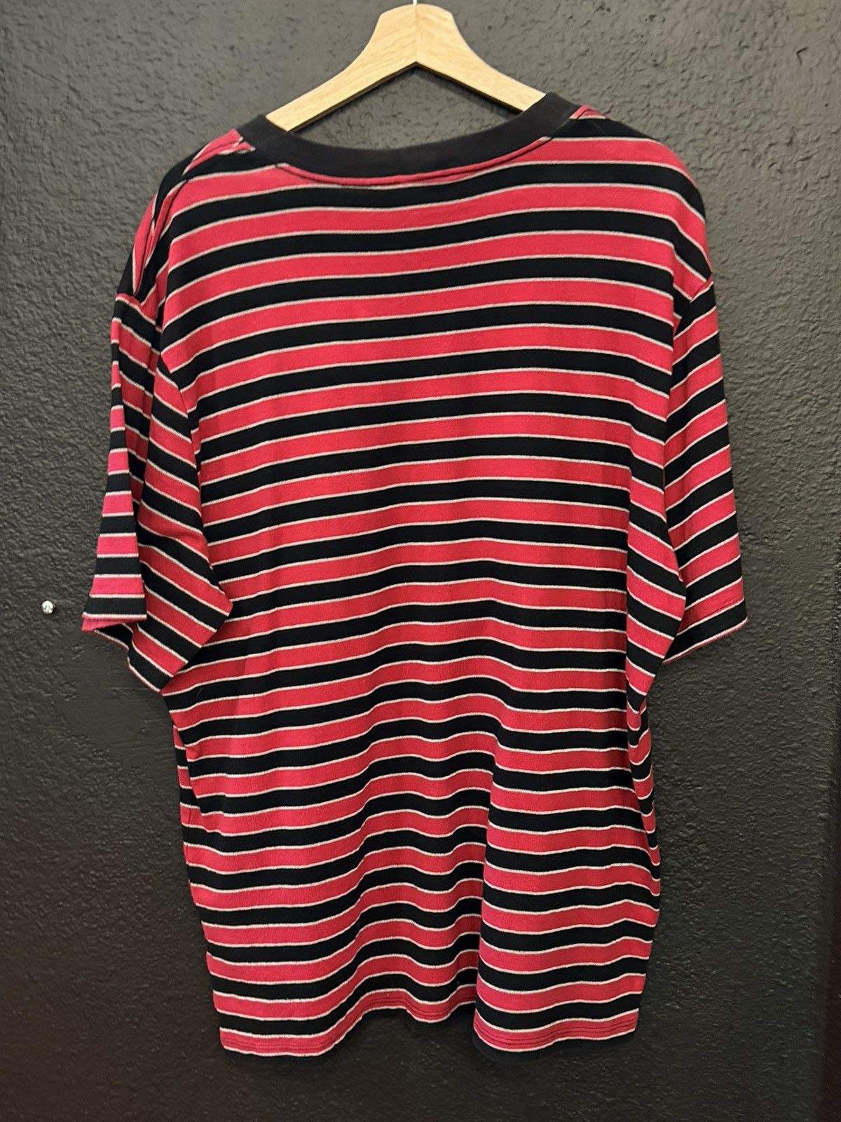Vintage Vintage Guess Jeans T Shirt Size US XL / EU 56 / 4 - 3 Thumbnail