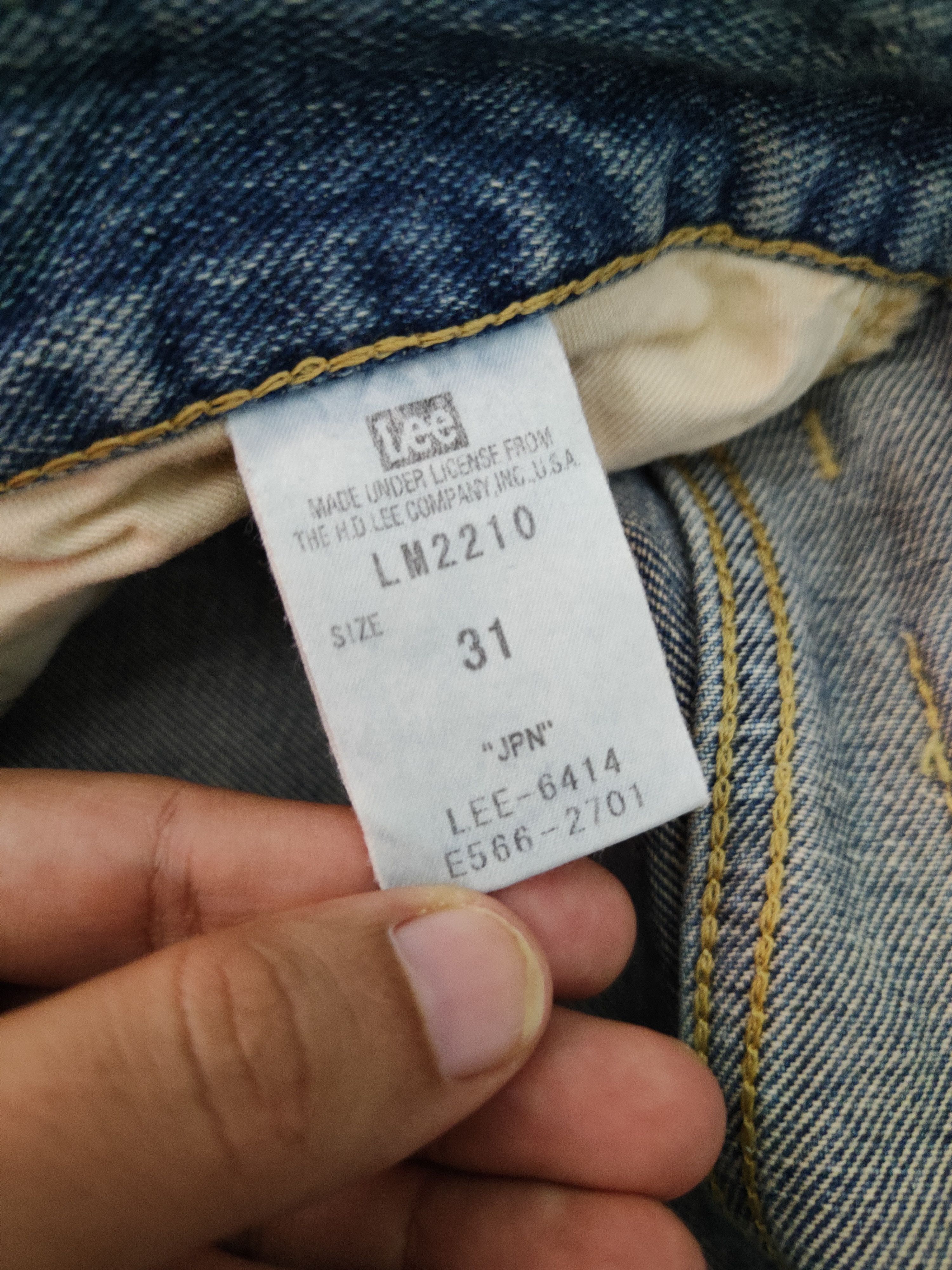 Lee Lee Blue Faded Distressed Ripped Jeans S2224 Size US 31 - 16 Thumbnail