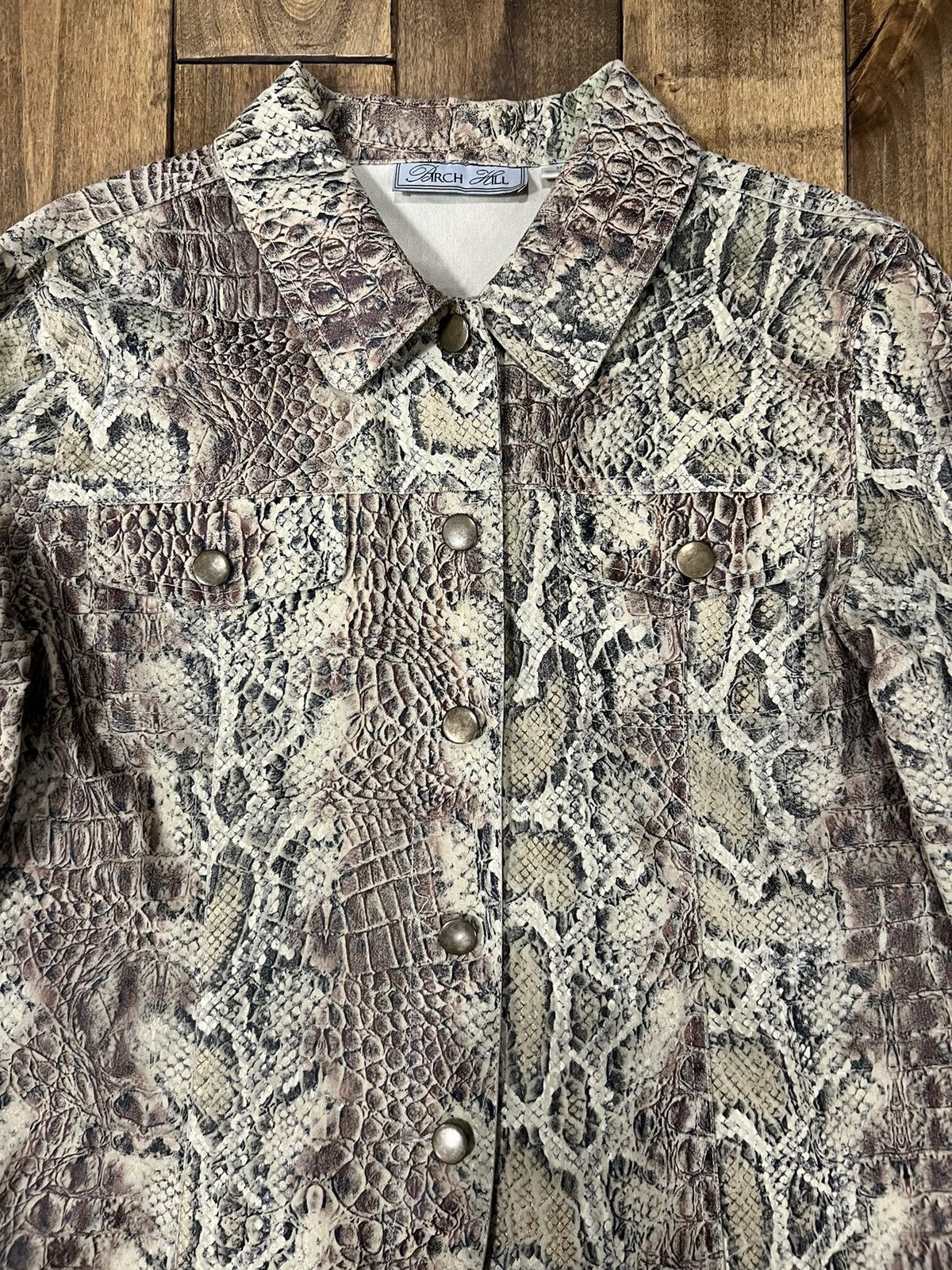 Japanese Brand × Vintage Vintage snake print cropped jacket Size US S / EU 44-46 / 1 - 5 Thumbnail