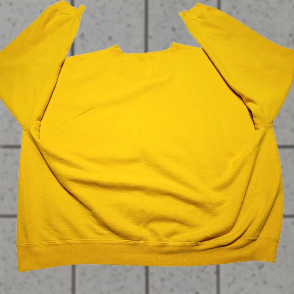 Starter VINTAGE Starter Sweatshirt XL Yellow Heavyweight Crewneck Pullover Embroidered Logo Mens Size US XL / EU 56 / 4 - 1 Thumbnail