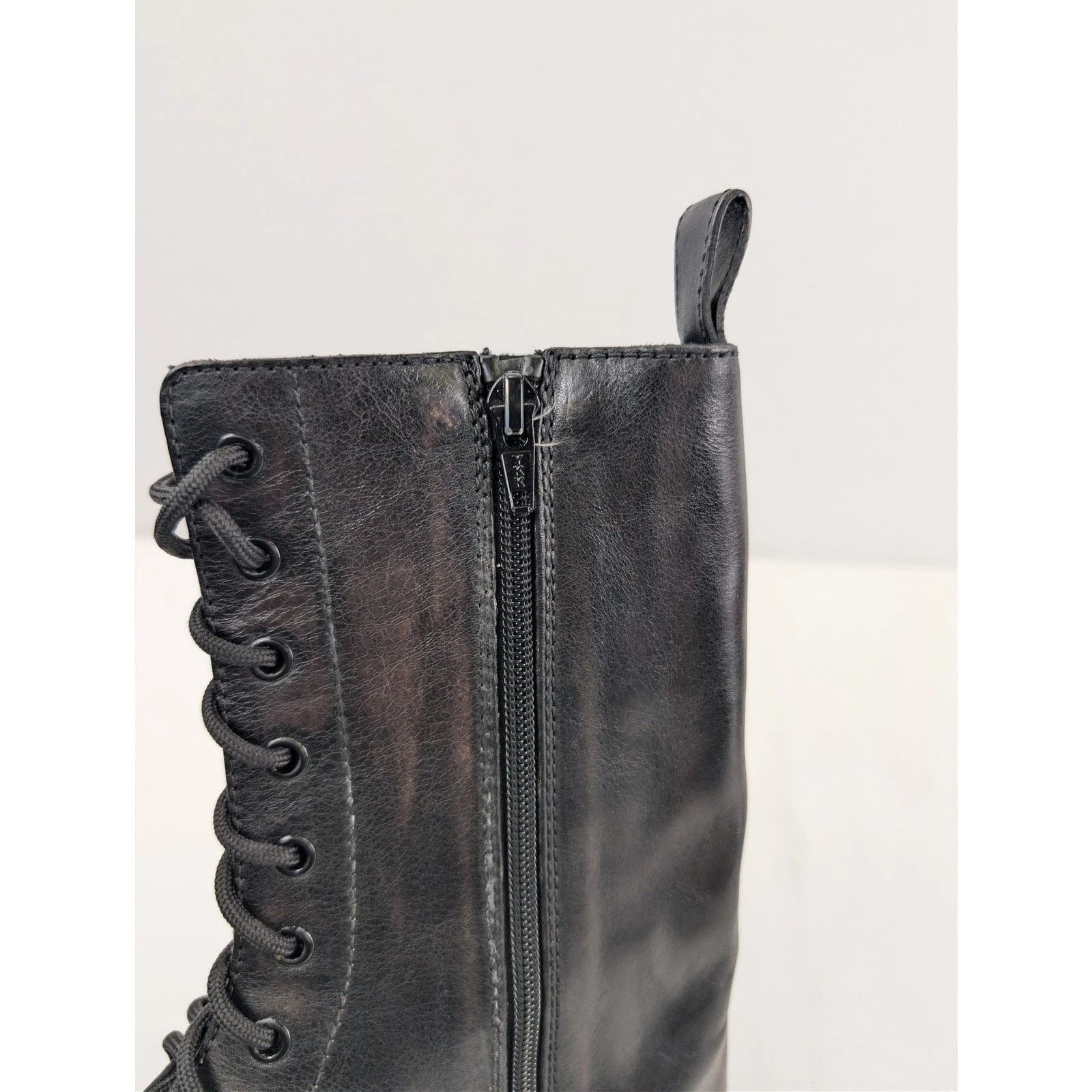 Balenciaga o1rshd1 Q:2 / Worn-out Effect Leather Bulldozer Laceup Boots Size US 11 / EU 44 - 12 Thumbnail