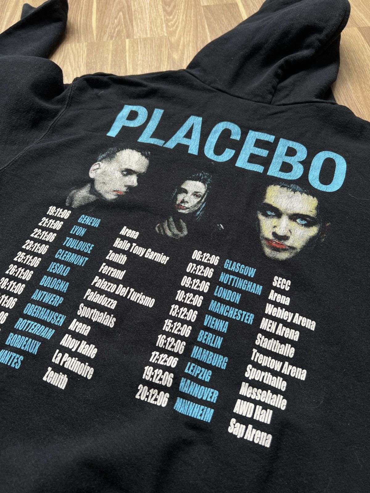 Fruit Of The Loom Vintage Placebo MEDS Tour 2006 Hoodie Rare Black M/L Size US M / EU 48-50 / 2 - 10 Thumbnail
