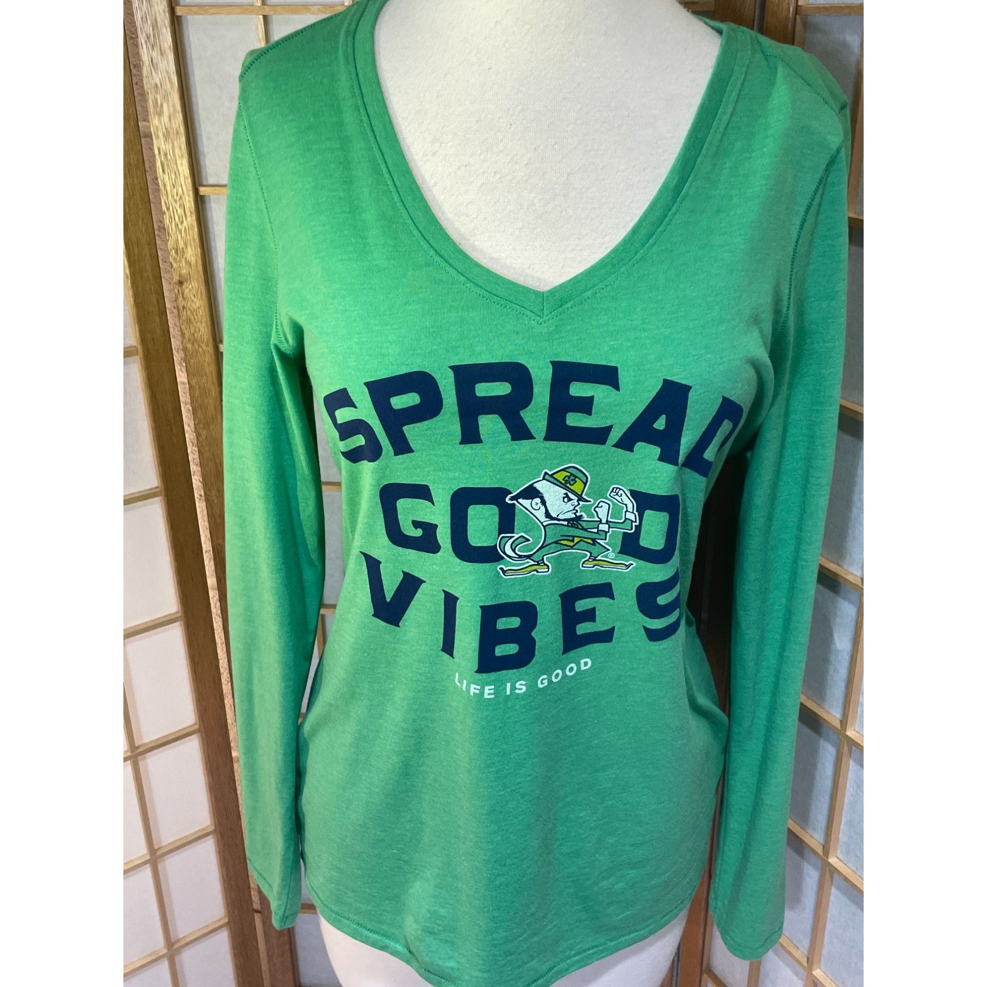 Life is Good NWT Life is Good Med Notre Dame L/S Tee Size M / US 6-8 / IT 42-44 - 9 Thumbnail