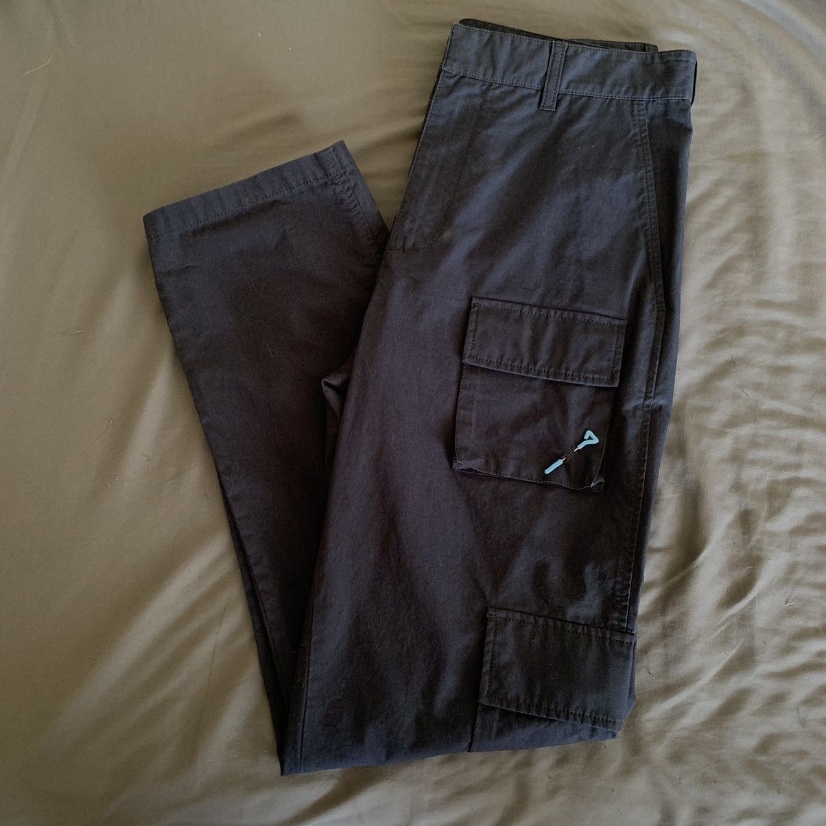 Louis Vuitton × Virgil Abloh Louis Vuitton Virgil Abloh navy cargo pants Size US 32 / EU 48 - 1 Thumbnail