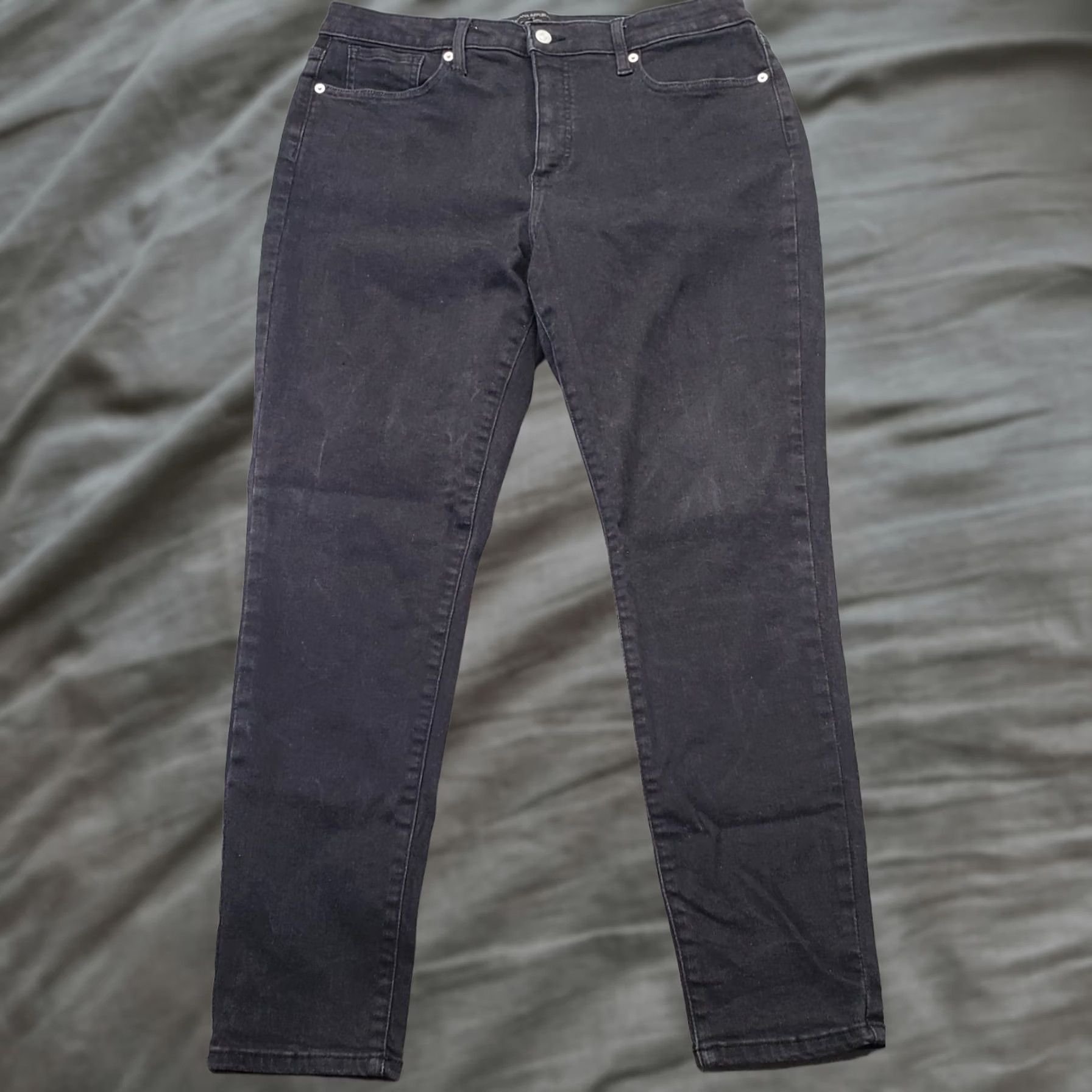 Banana Republic Banana Republic Women Size 32 Jeans Black Denim Skinny Curvy 5-Pocket Denim Stretch Inseam 28.25" Regular Fit Size 24" / US 00 / IT 34 - 1 Thumbnail