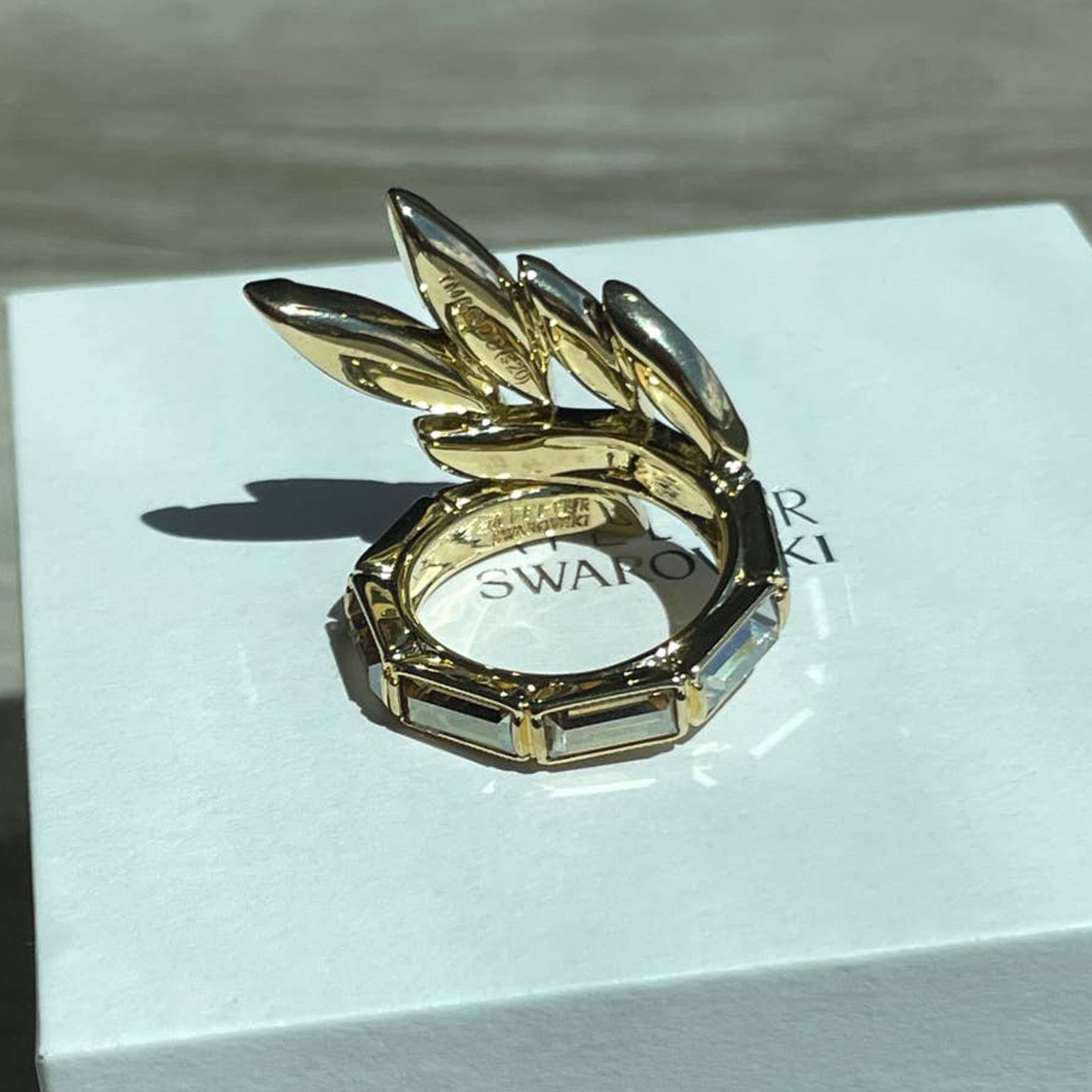 Swarovski Swarovski Atelier Wonder Woman ring Size 6 / EUR 52 Size ONE SIZE - 9 Thumbnail