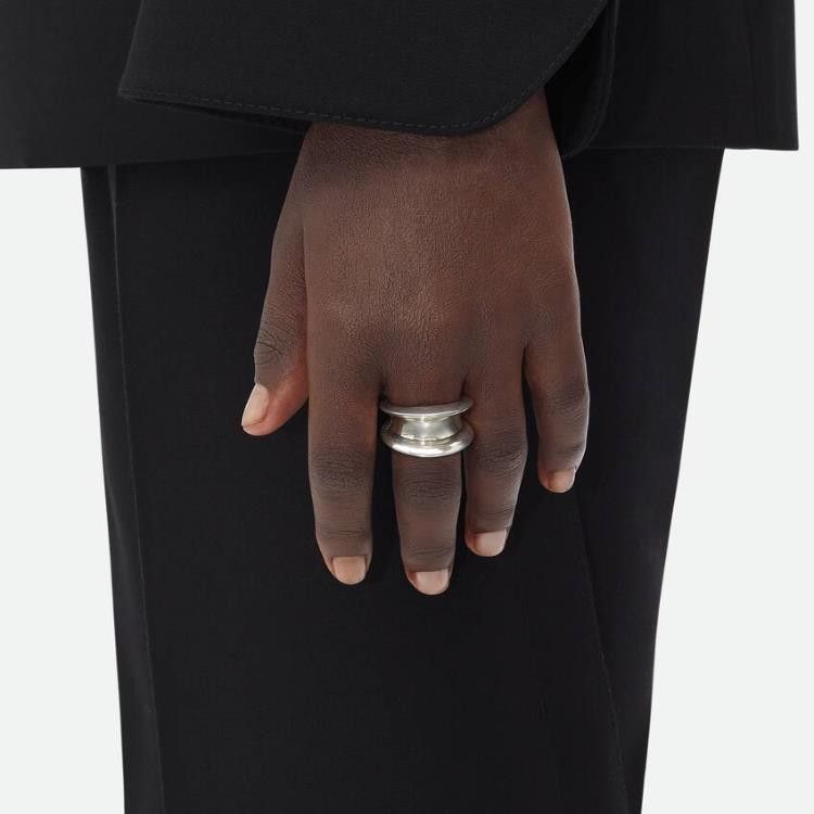 Bottega Veneta o1bcso1str0725 Size: 17 / H Beam Ring in Silver Size ONE SIZE - 2 Thumbnail