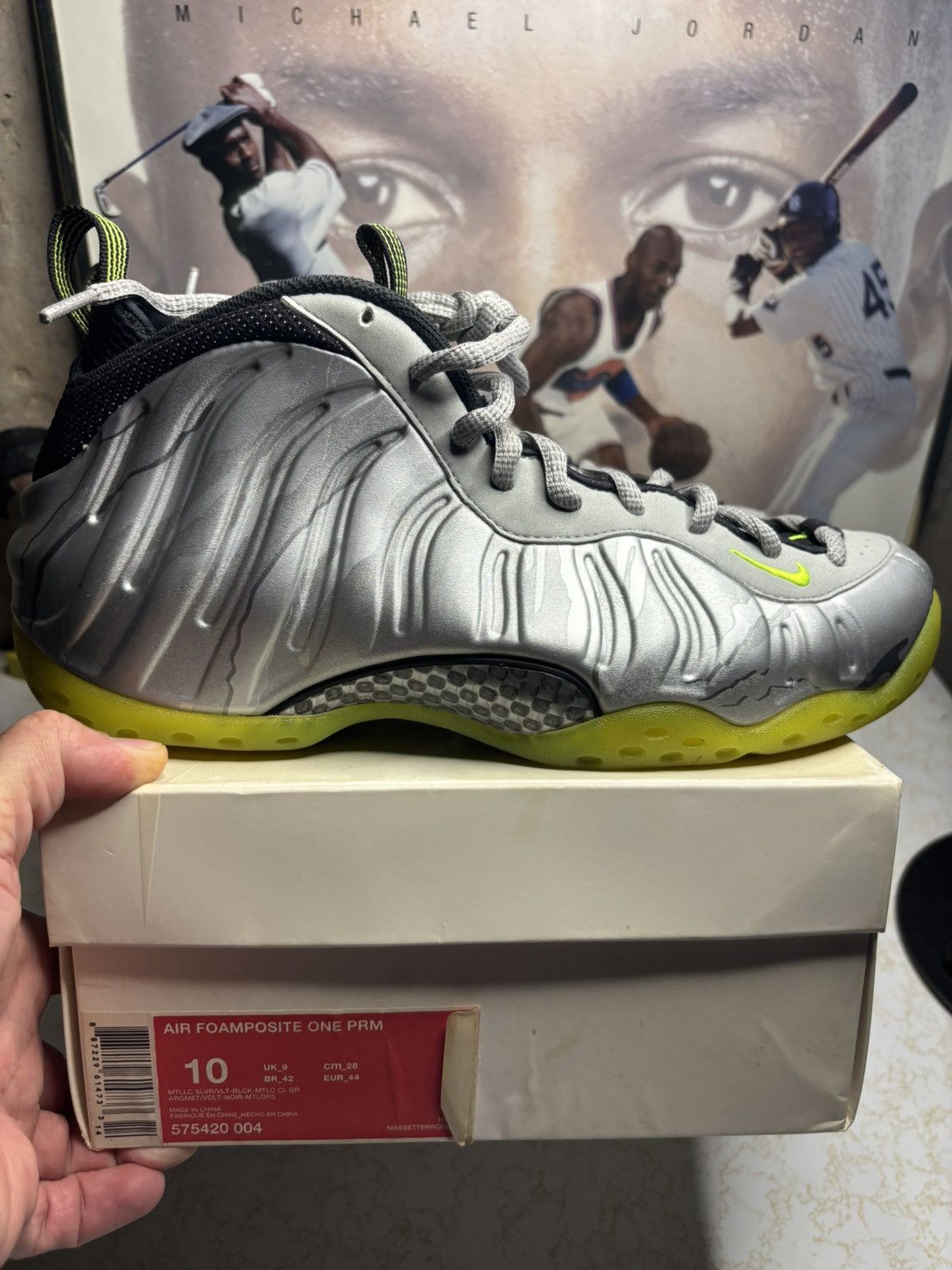 Jordan Brand Nike Foamposite ‘volt’ Size US 10 / EU 43 - 1 Thumbnail