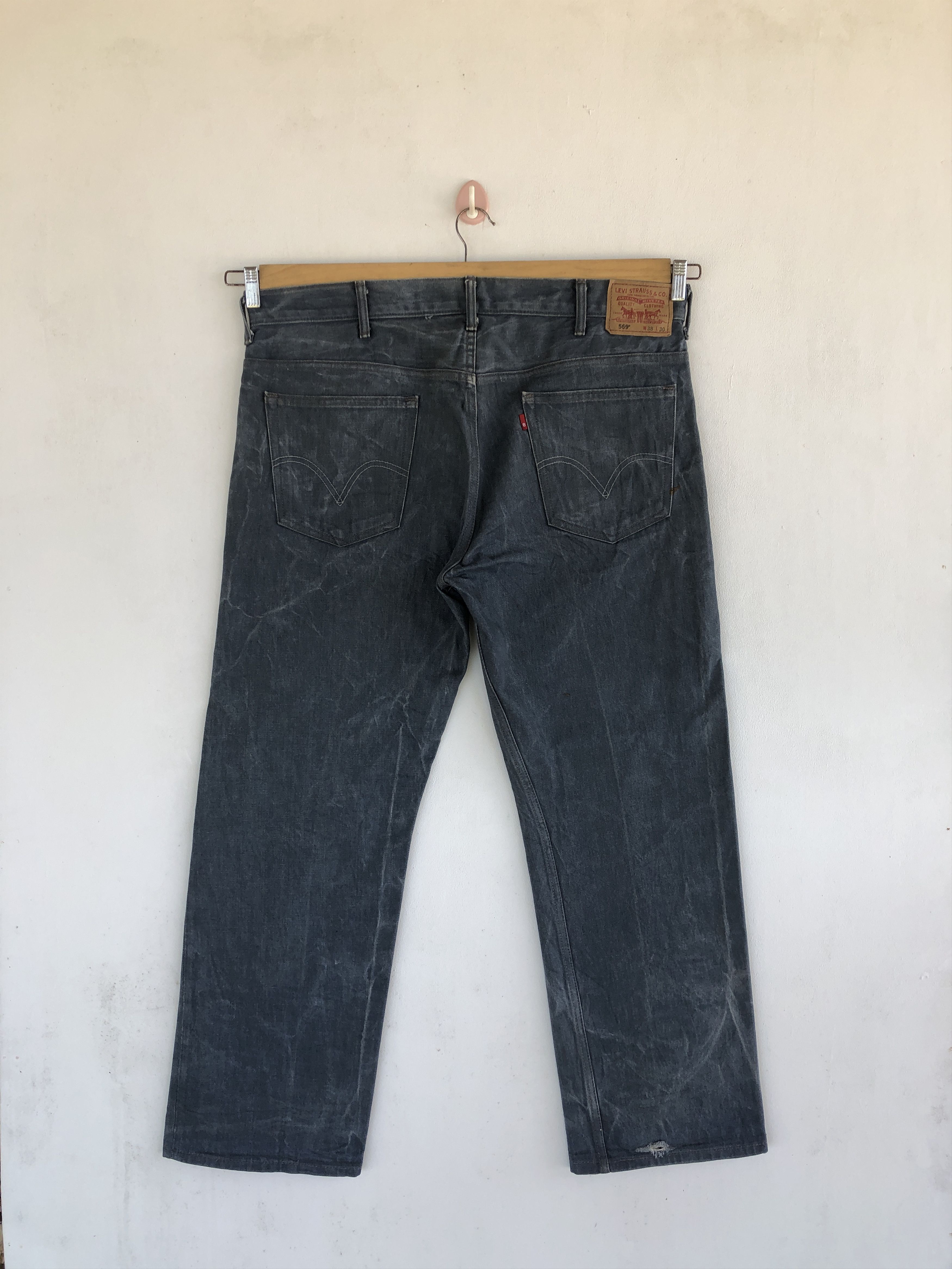 Levi's Vintage Levis Jeans Lightning Wrinkle Levis 569 Denim Pants Size US 40 / EU 56 - 2 Thumbnail