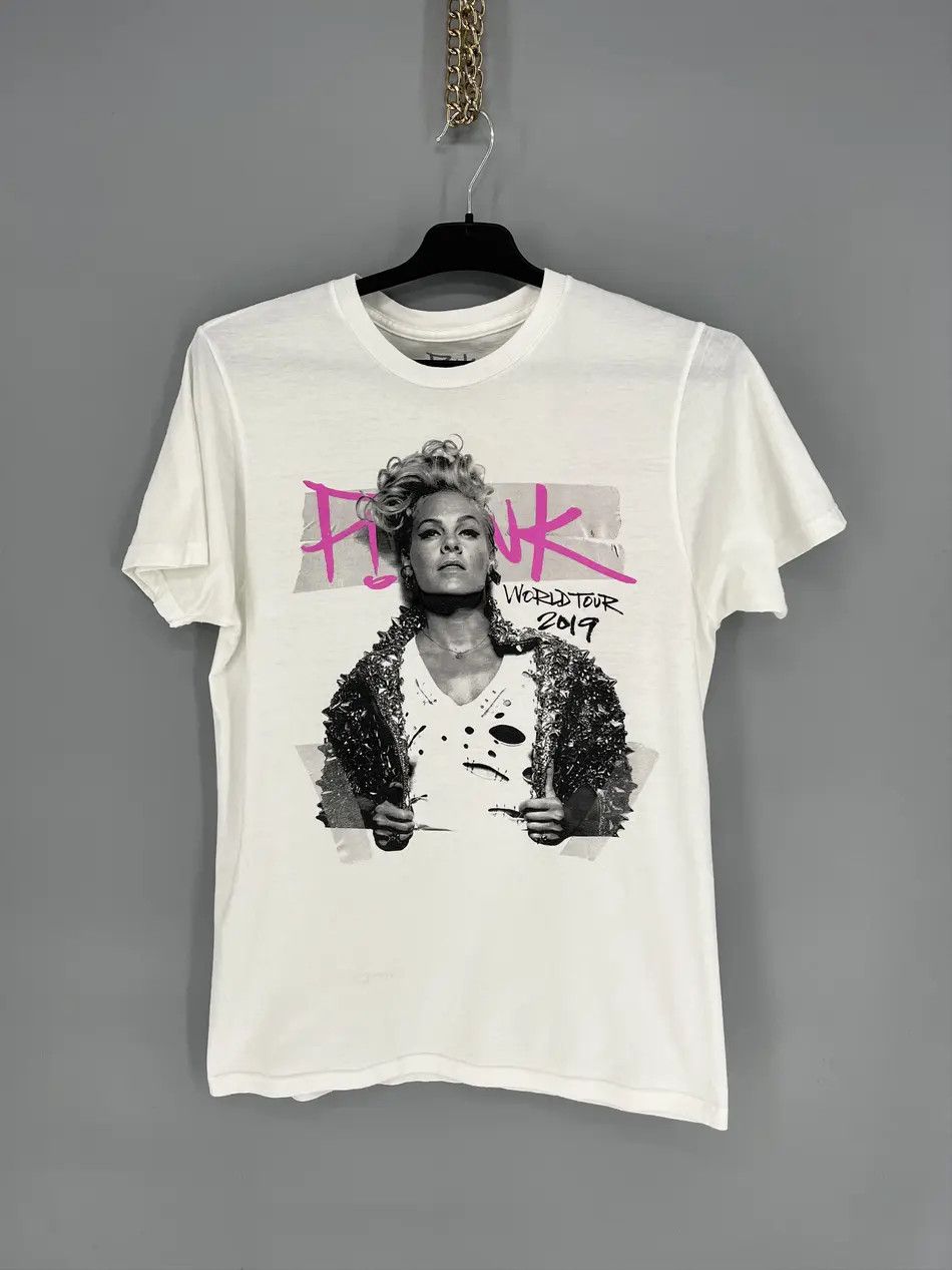 Band Tees Vintage Y2K Pink Fun House Tour American Singer Artist Tee Size US M / EU 48-50 / 2 - 1 Thumbnail