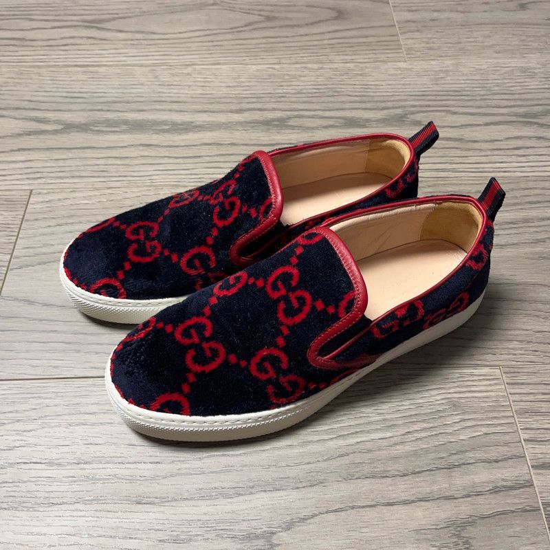 Gucci Gucci Red Slip-On Casual Sneakers for Men - Size US 10.5 / EU 43-44 - 1 Thumbnail