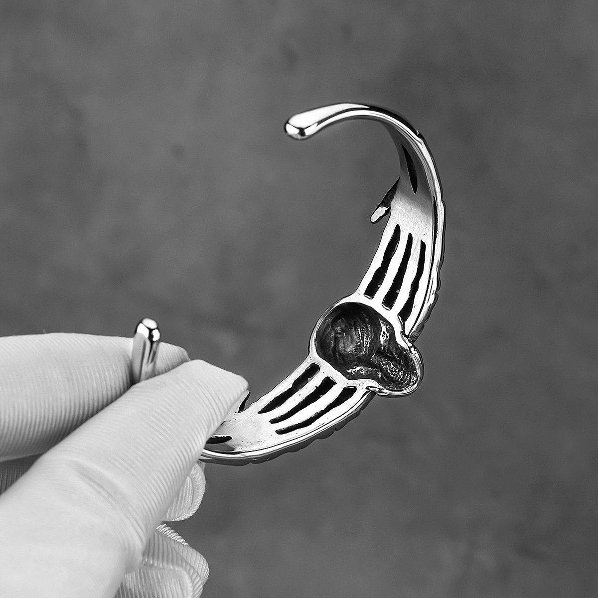 Jewelry Skull Bangle Size ONE SIZE - 4 Thumbnail