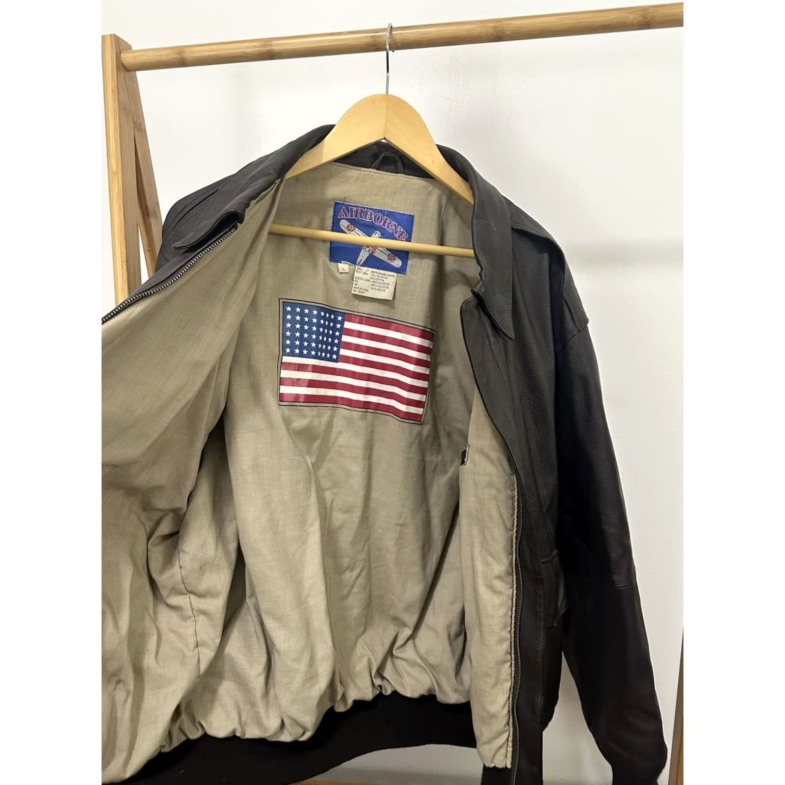 Vintage Air Force Airborne Leathers Jacket XL Dark Brown Leather Bomber USA Flag Lined Mens XL Brown Bomber Jacket Size US XL / EU 56 / 4 - 4 Thumbnail