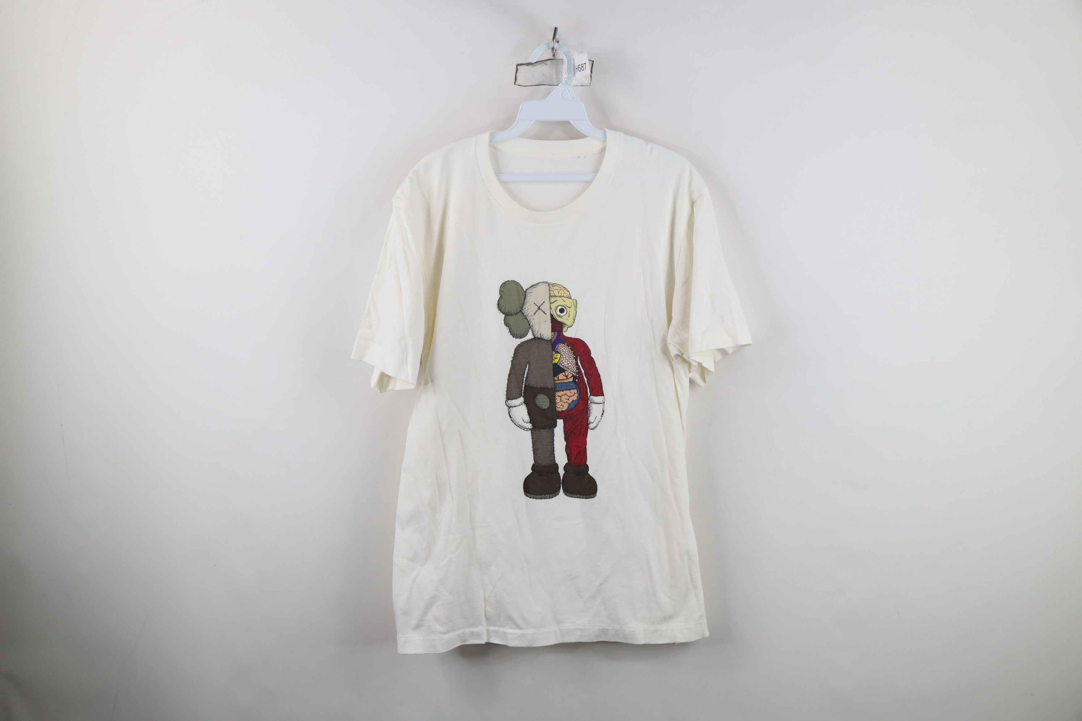 Uniqlo Uniqlo x Kaws Anatomy Short Sleeve T-Shirt White Cotton Size US L / EU 52-54 / 3 - 1 Thumbnail