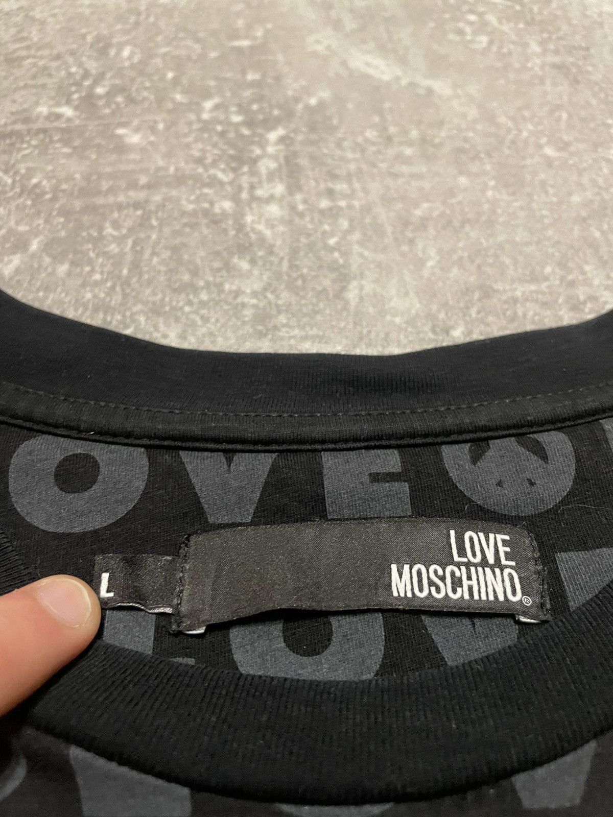 Moschino Vintage Moschino Love Monogram T-Shirt Size US L / EU 52-54 / 3 - 6 Thumbnail