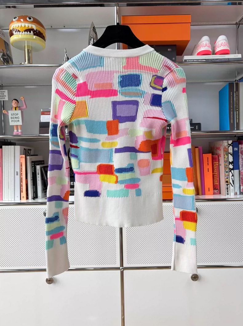 Chanel Chanel 19S Beach Series Catwalk Geometric Rainbow Pattern Size XS / US 0-2 / IT 36-38 - 2 Thumbnail