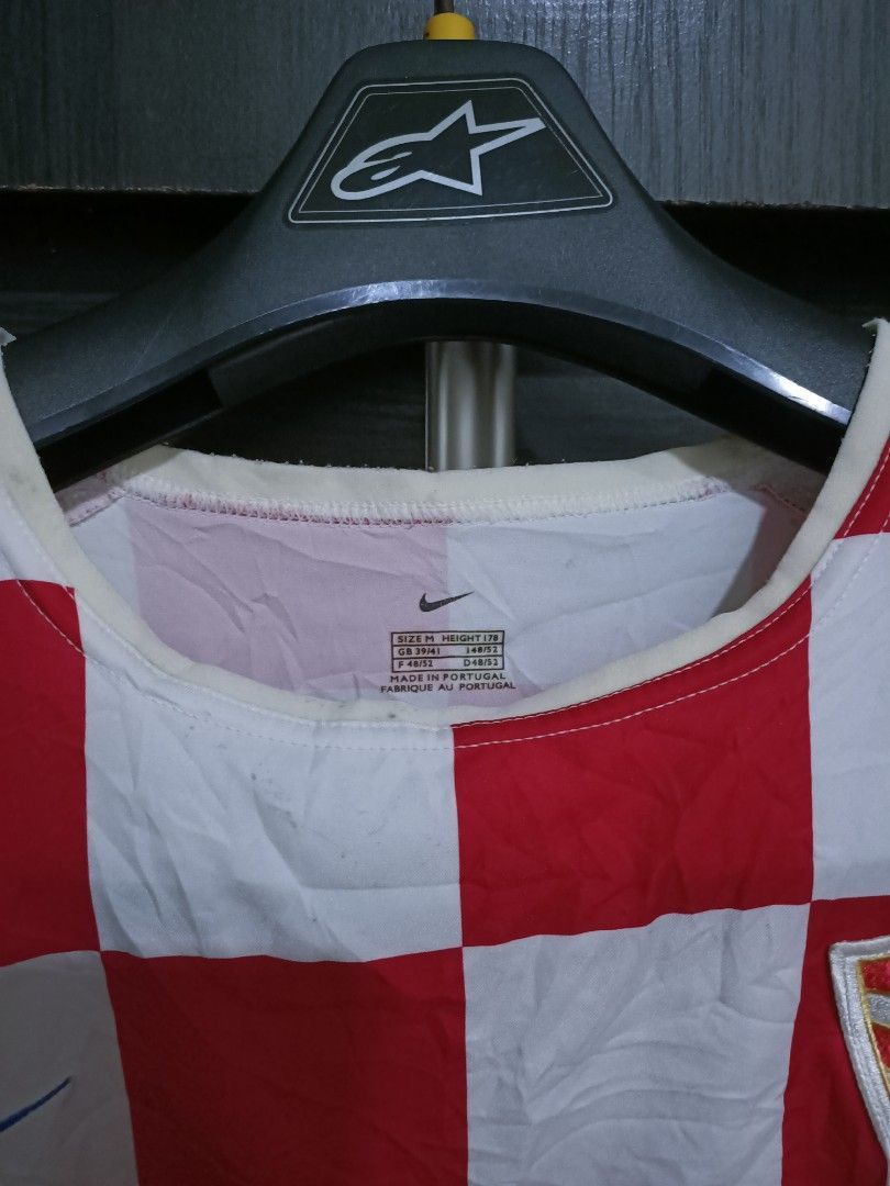 Nike 🇭🇷 2002 Nike Croatia Home Jersey WC | Made in Portugal (M) Size US M / EU 48-50 / 2 - 7 Thumbnail