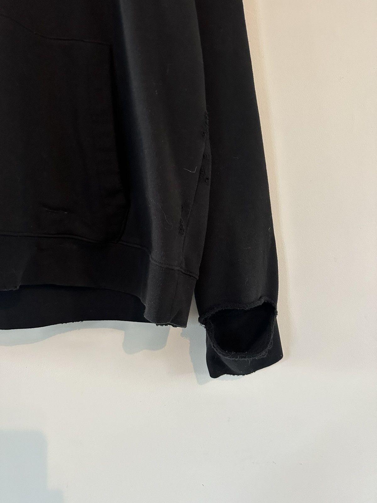 Raf Simons Raf Simons x Smiley Distressed Hoodie Size US L / EU 52-54 / 3 - 3 Thumbnail