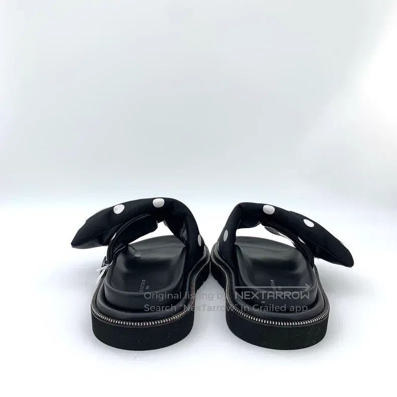 Louis Vuitton Louis Vuitton Black polka-dot logo casual flat slippers Size US 5.5 / IT 35.5 - 4 Thumbnail