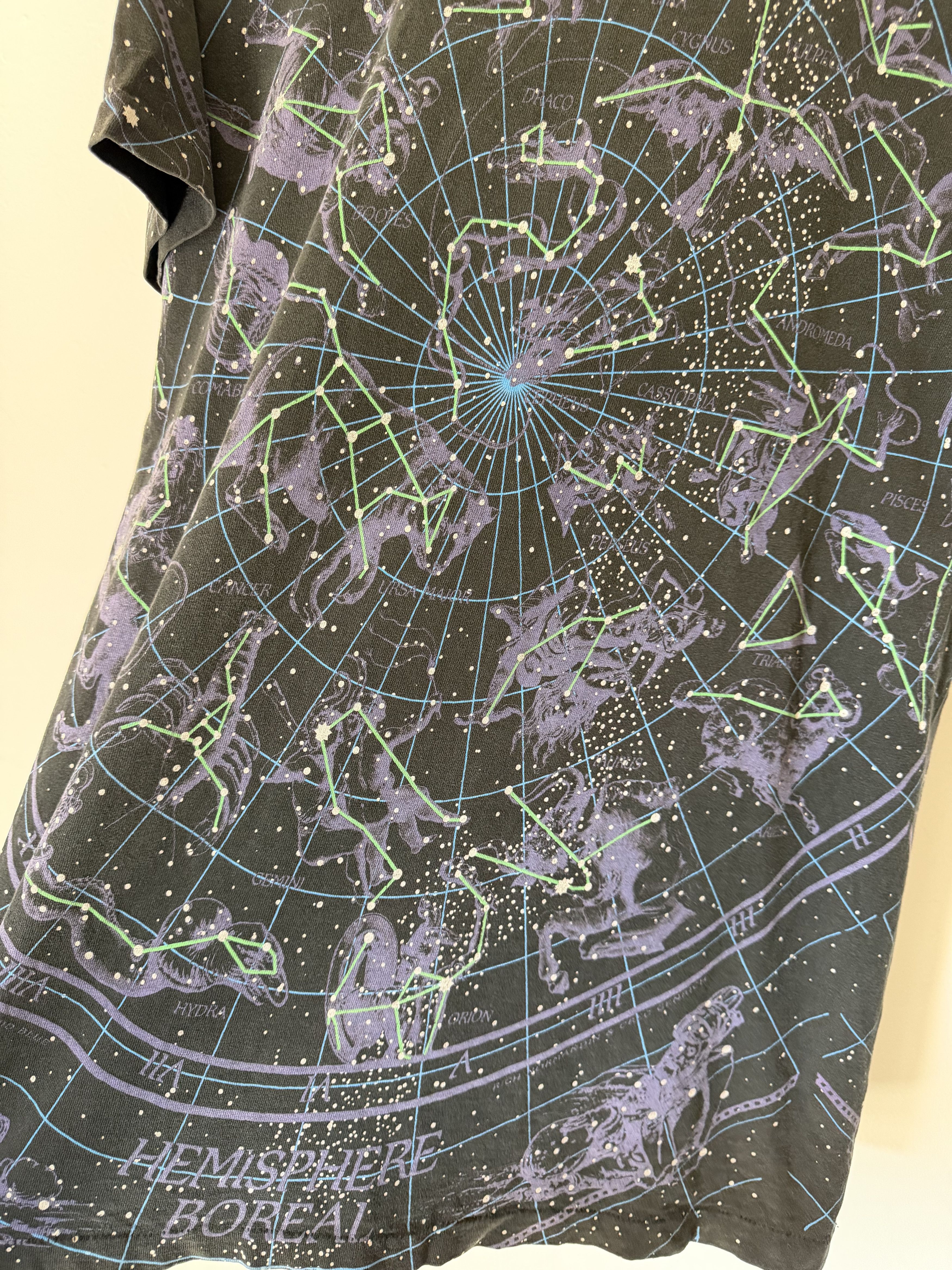 Vintage Vintage 90s Constellation AOP Tee in Black Size US L / EU 52-54 / 3 - 3 Thumbnail