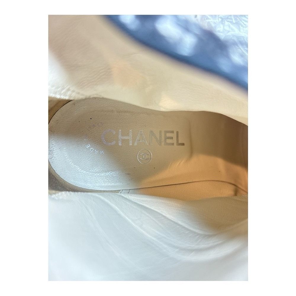 Chanel Chanel Tweed Zip Up Booties Black White CC Heels EU 39.5 US Size US 9.5 / IT 39.5 - 14 Thumbnail