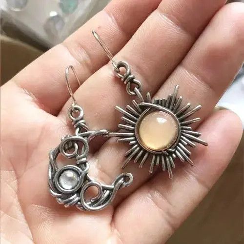 Designer × Jewelry Bohemian Fashion Sun And Moon Earrings Size ONE SIZE - 2 Thumbnail