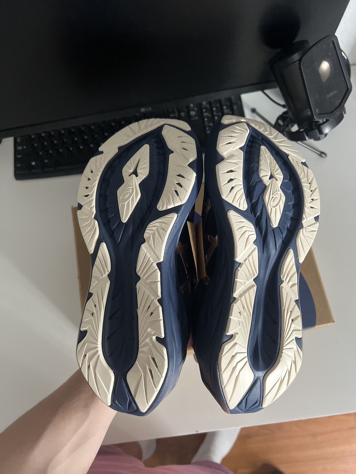 Asics Novela Blast 4 Platinum Size US 8.5 / IT 38.5 - 5 Thumbnail